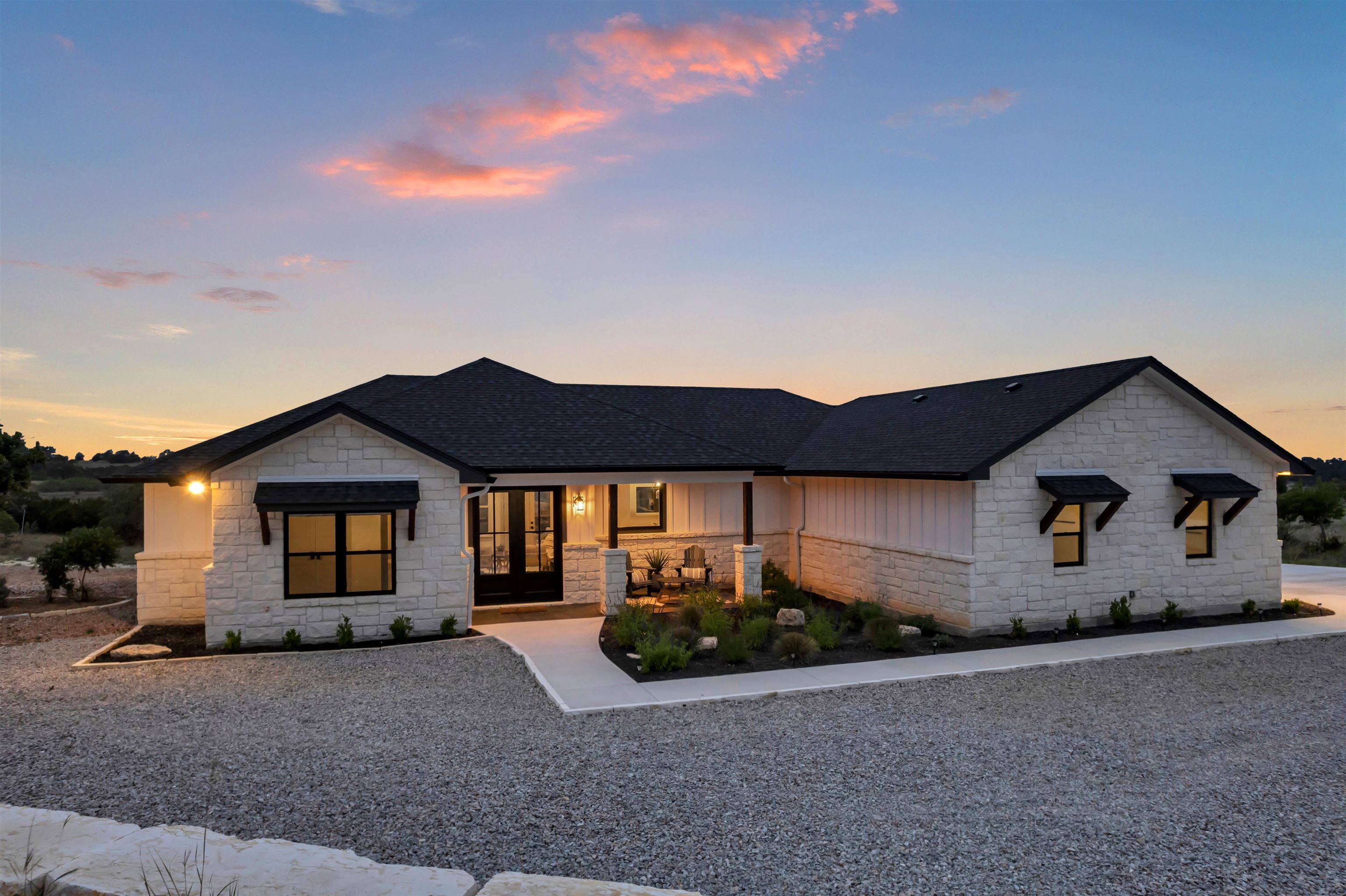 438 Cedar Mountain Dr, Marble Falls, TX 78654