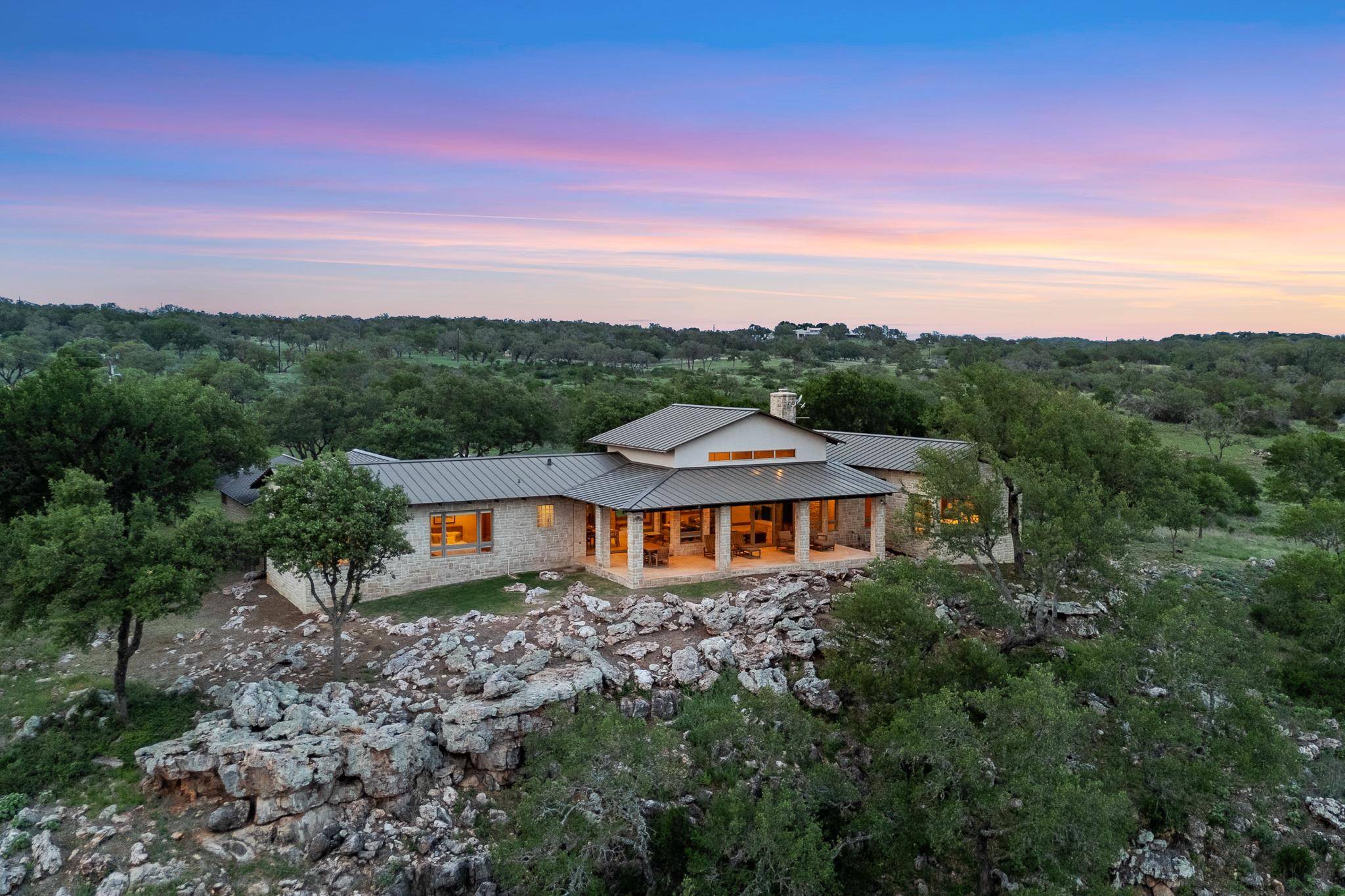 2104 CR 120A, Marble Falls, TX 78654-0000