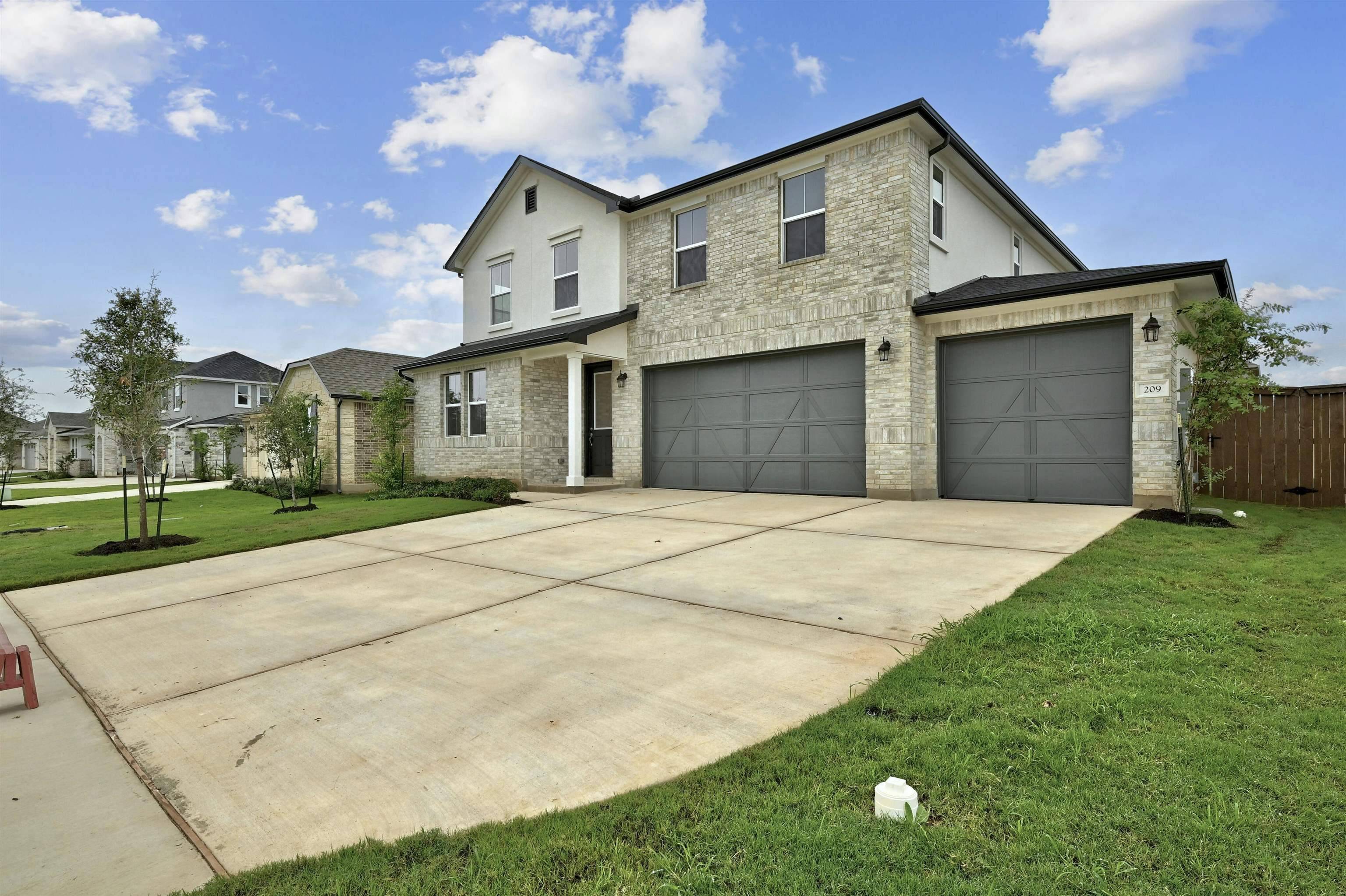 209 Fiddleneck RD, Marble Falls, TX 78654
