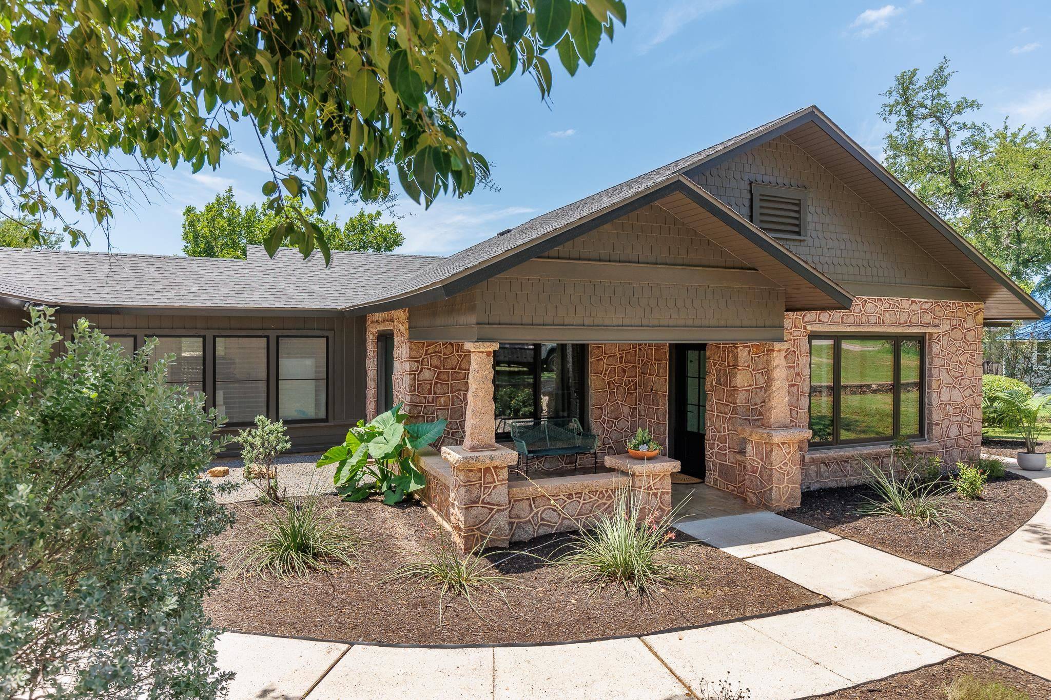 510 Avenue E, Marble Falls, TX 78654