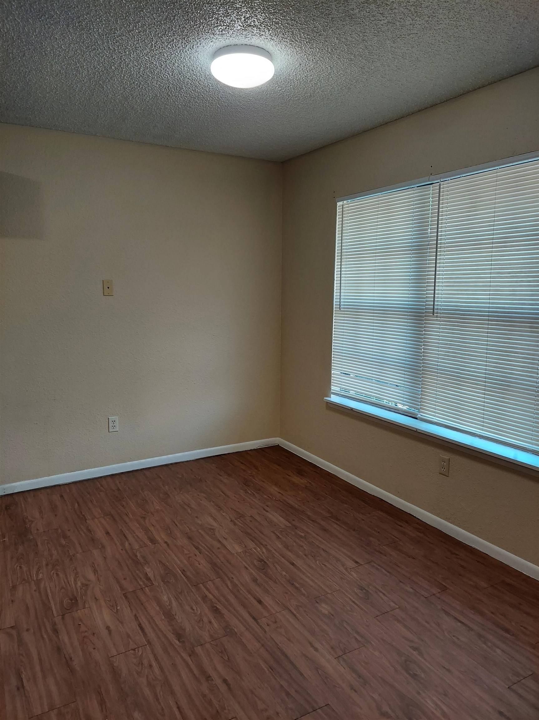 1115C Broadway, Marble Falls, TX 78654