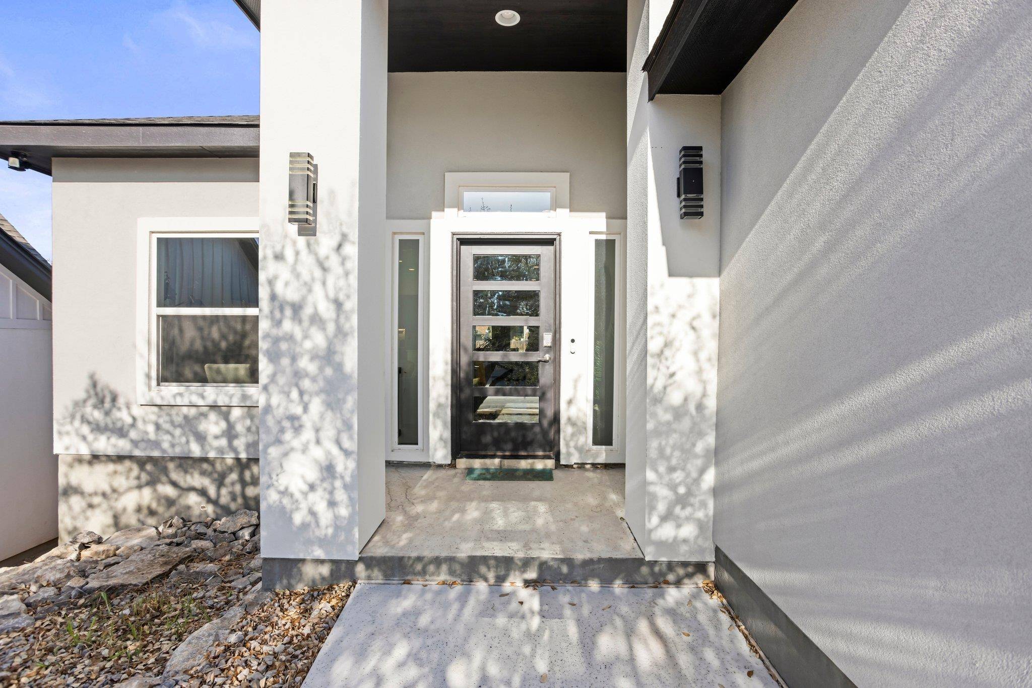 1305 Laurel CV, Marble Falls, TX 78654