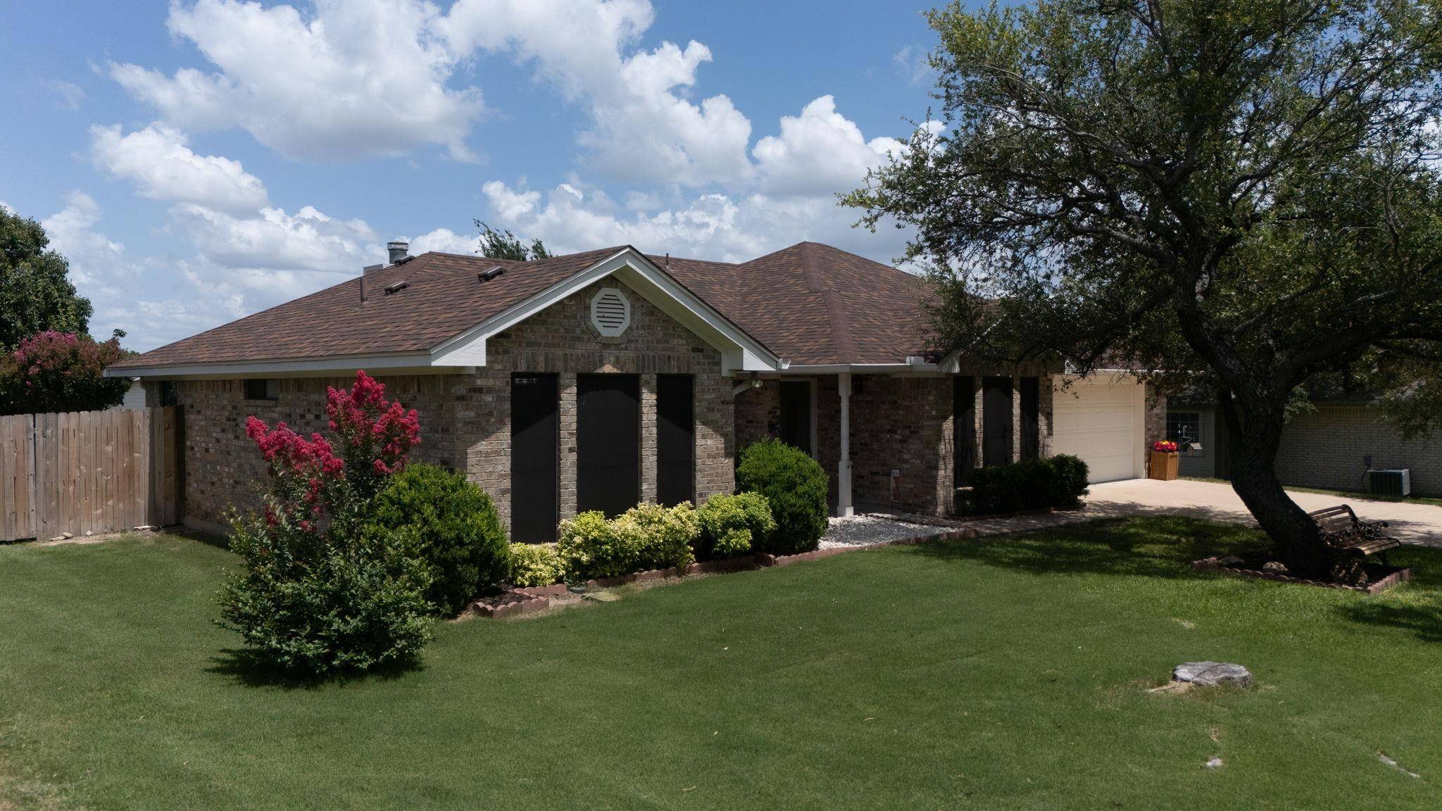 1903 Yellowstone Drives, Lampasas, TX 76550