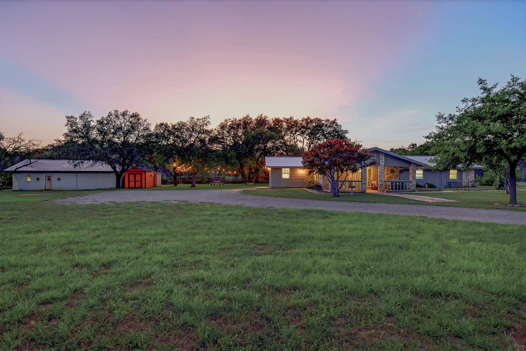 901 Timber Ridge Rd, Marble Falls, TX 78654
