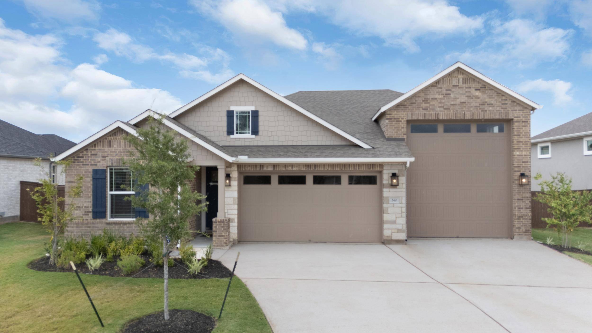 240 Firethorn RD, Marble Falls, TX 78654-2505