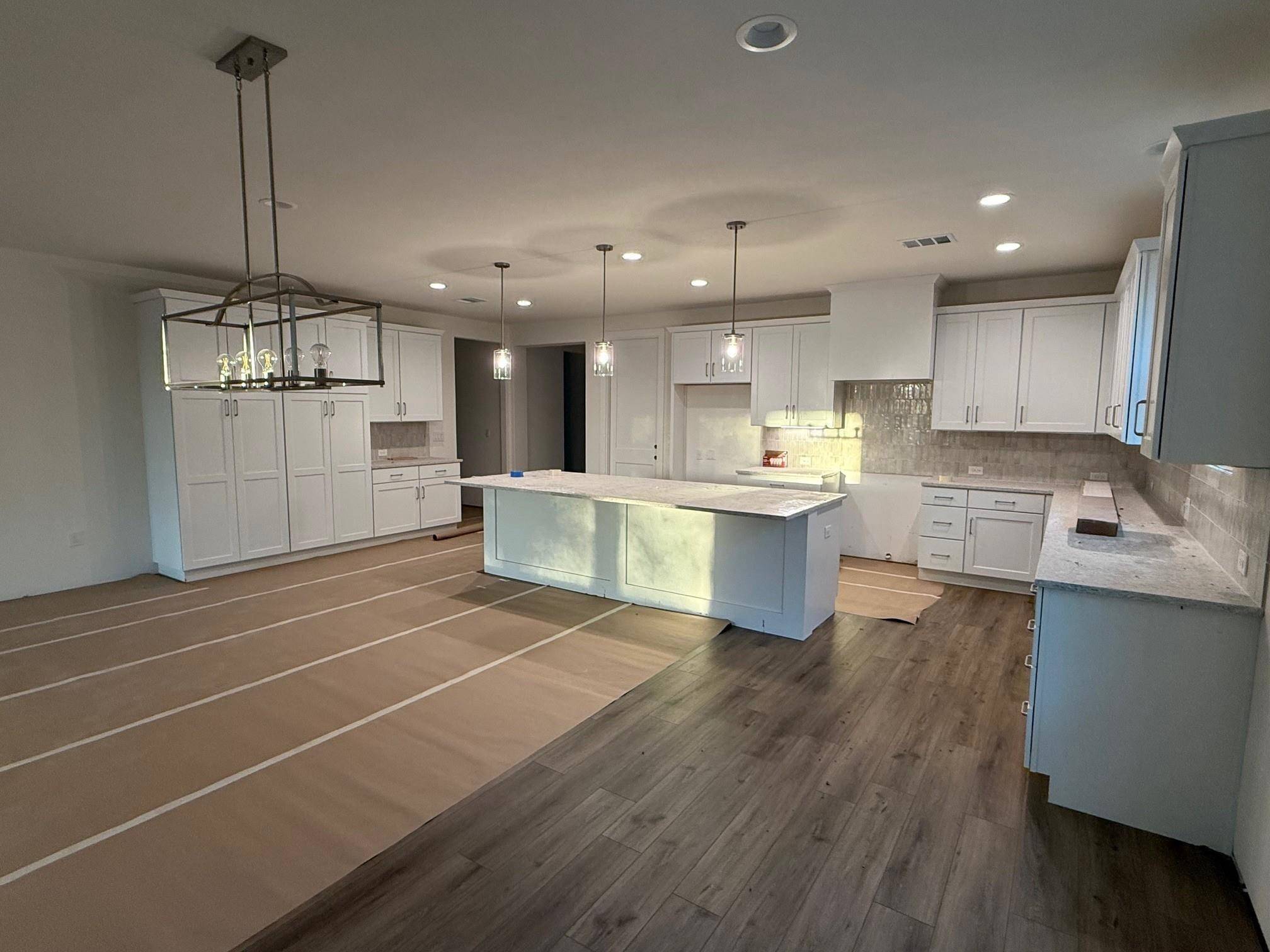 117 Mountain DR, Horseshoe Bay, TX 78657