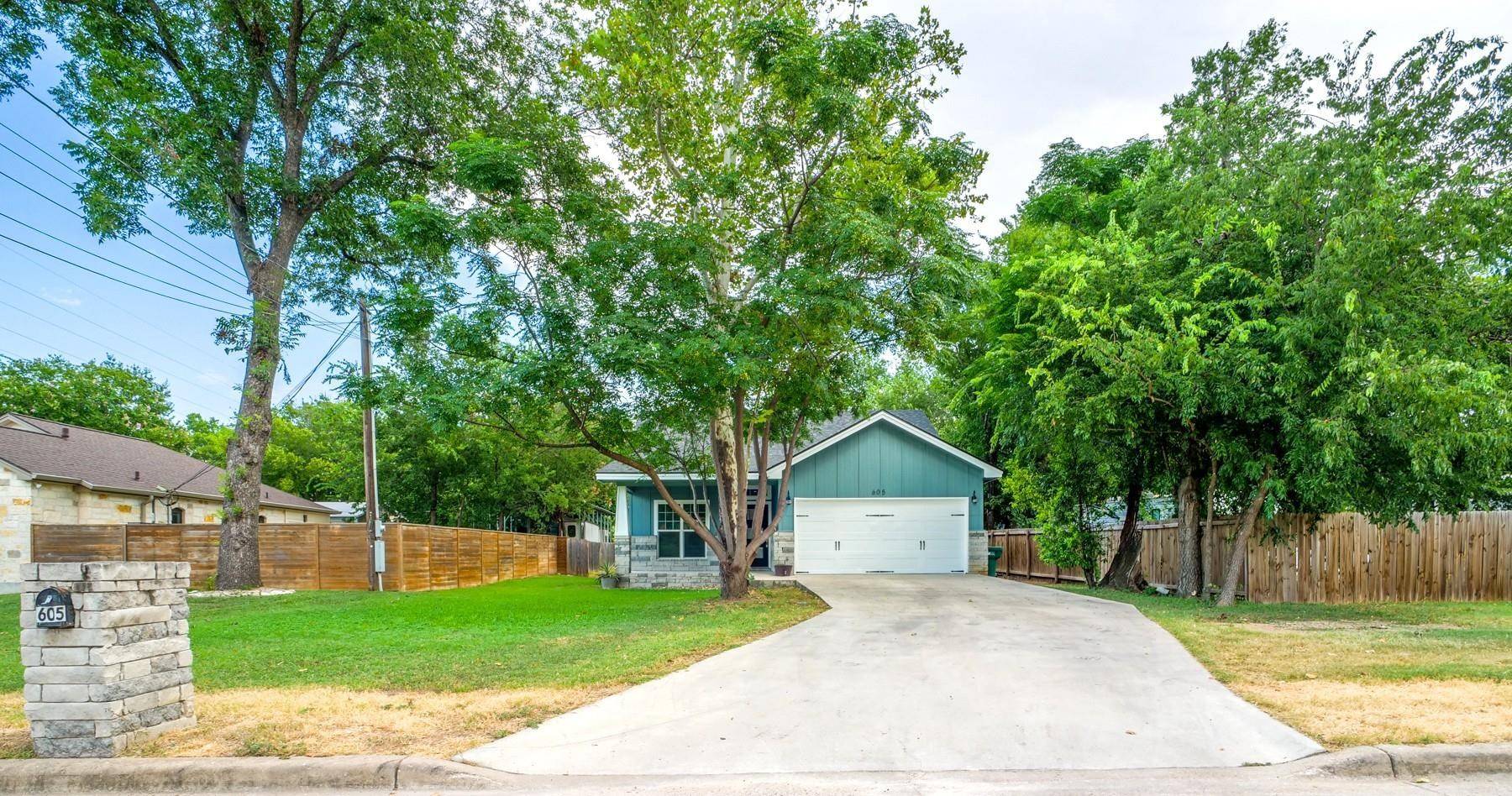 605 S Avenue J, Marble Falls, TX 78654