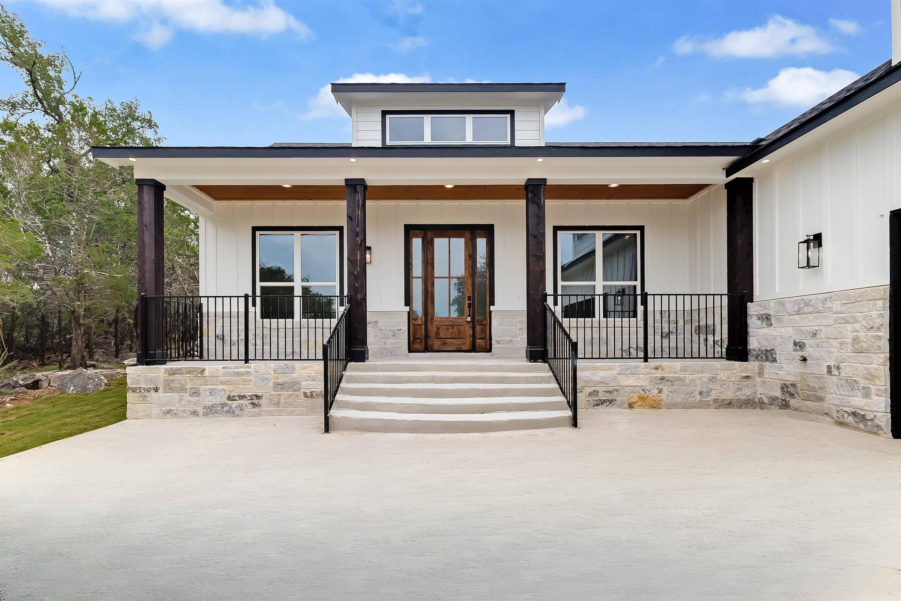 101 Hardie DR, Marble Falls, TX 78654