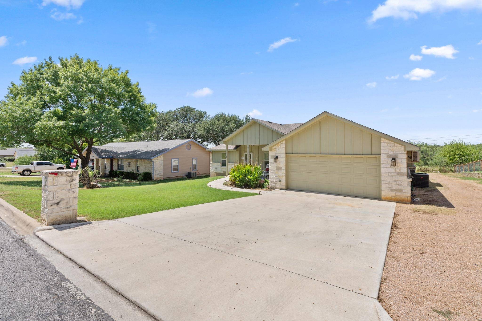 1712 Sunset DR, Marble Falls, TX 78654