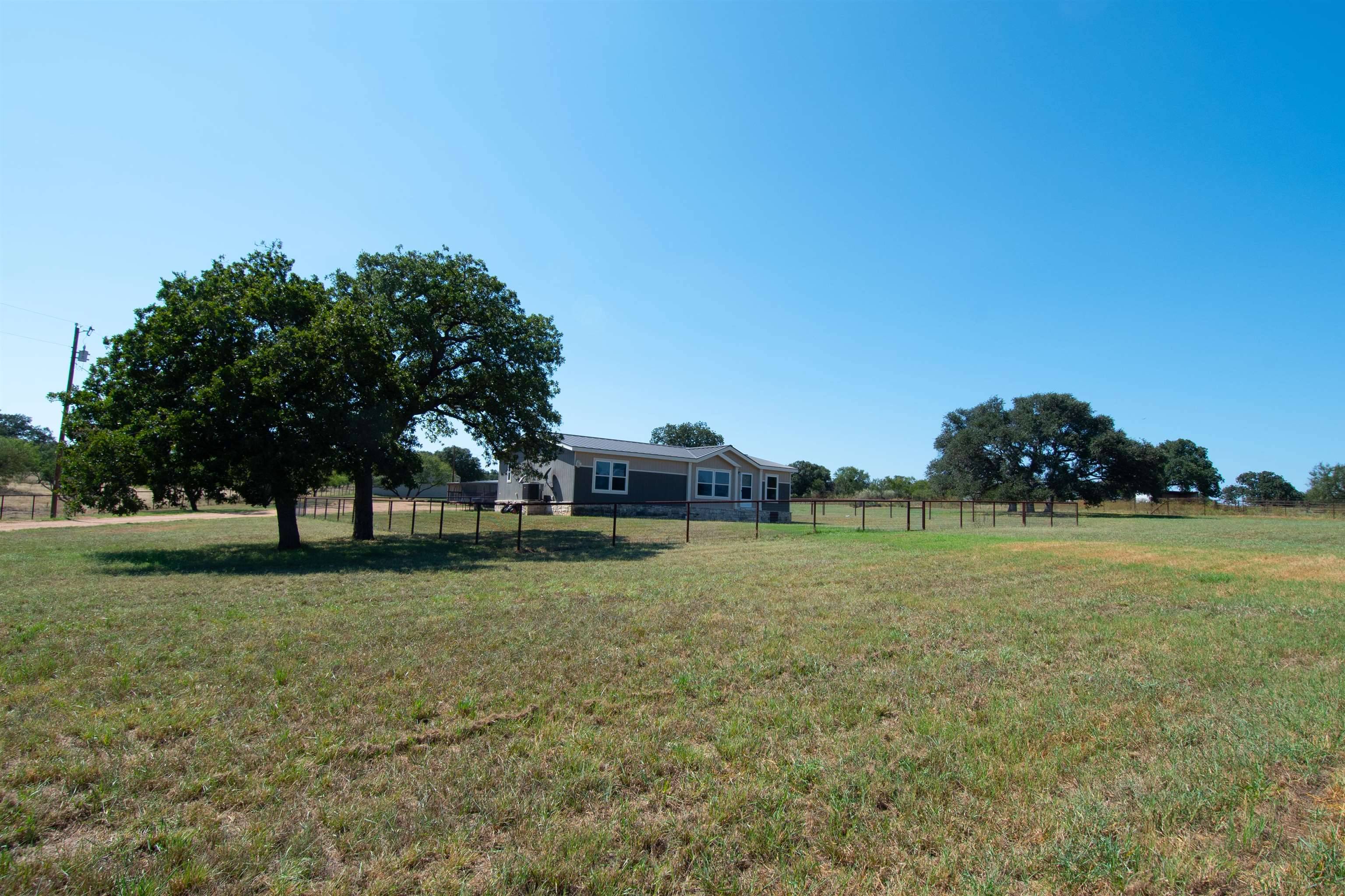 249 Wootan Lane, Llano, TX 78643