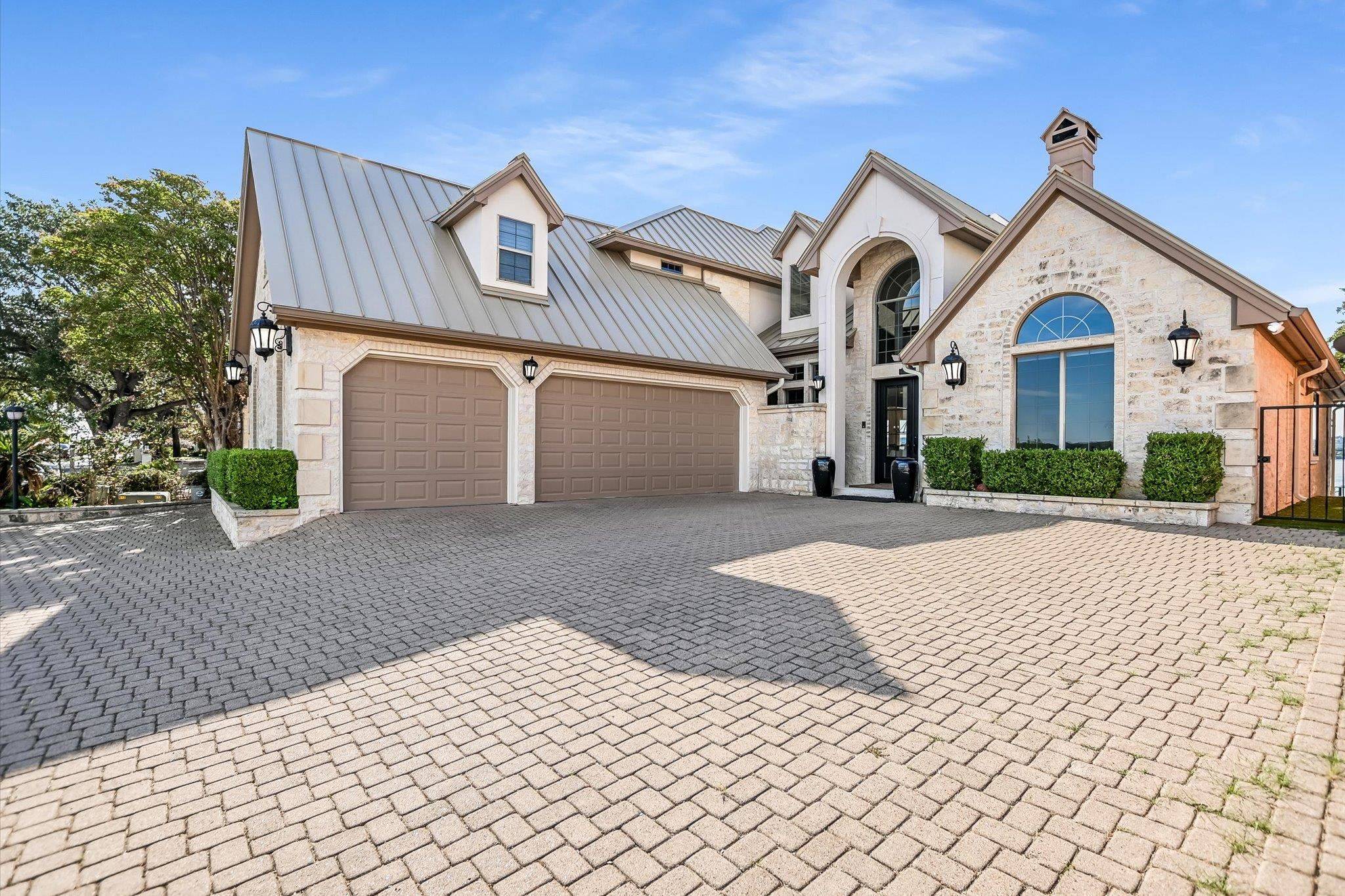 509 Lighthouse DR, Horseshoe Bay, TX 78657