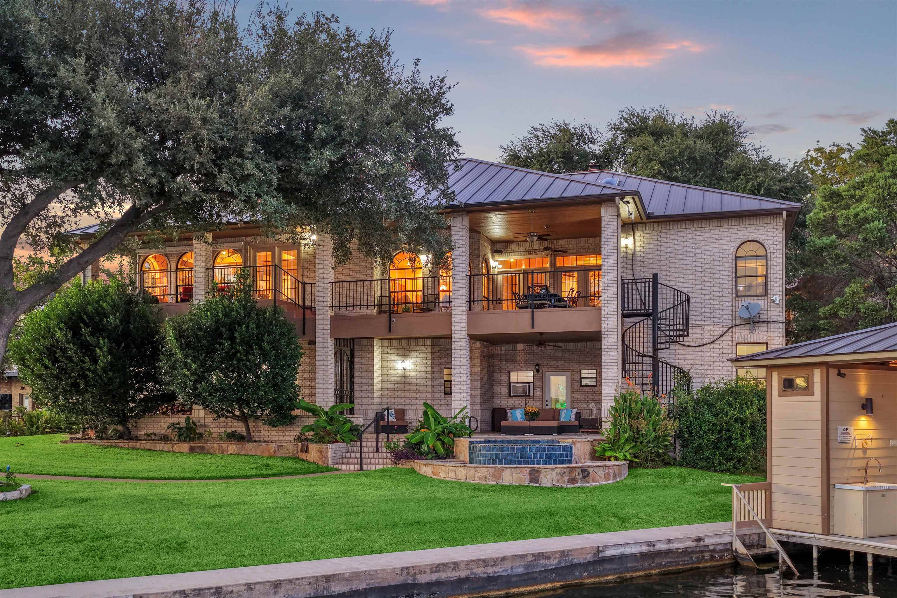 2240 Fred Woods, Kingsland, TX 78639
