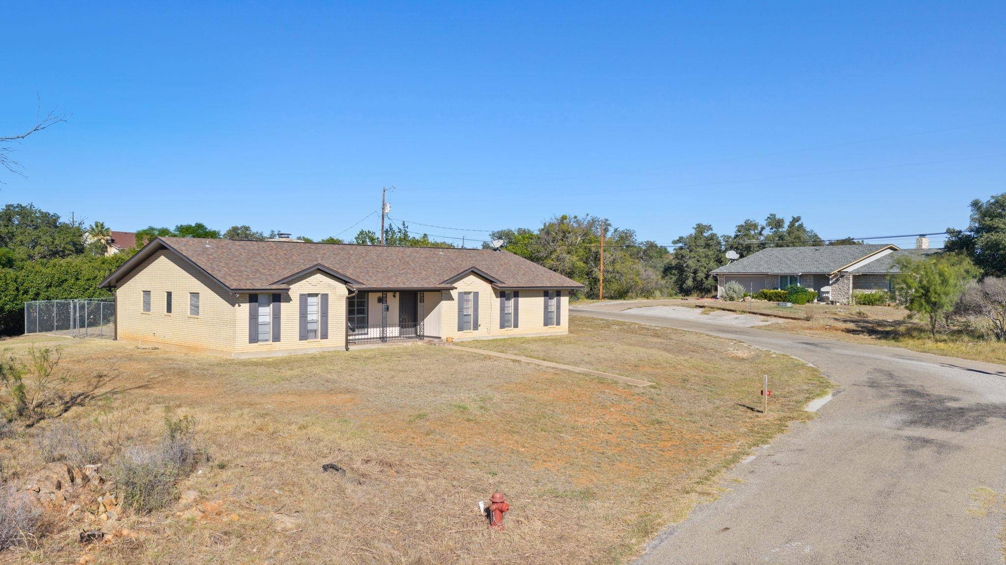 2510 Oak Trail, Horseshoe Bay, TX 78639