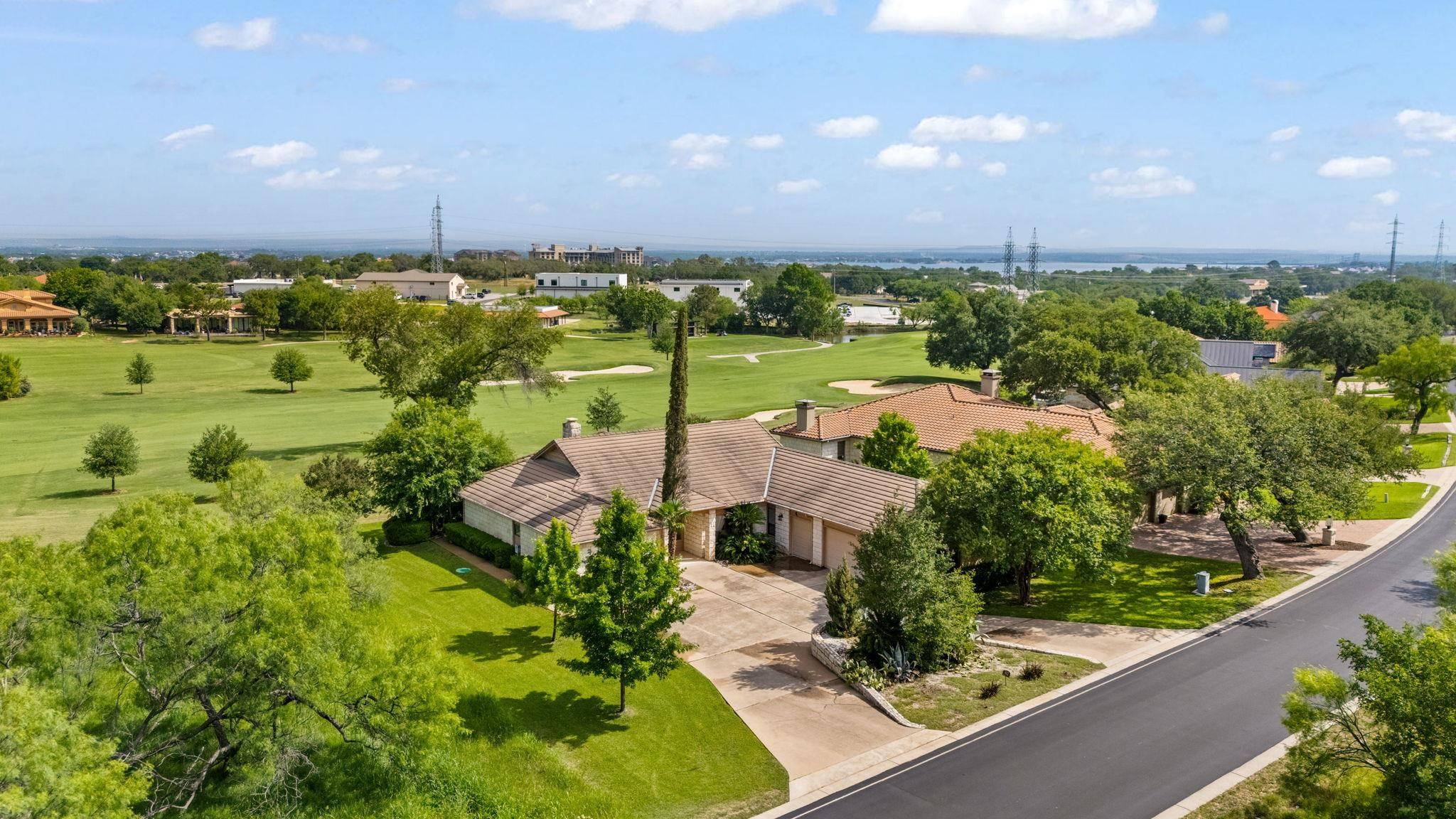 602 Hi Circle South, Horseshoe Bay, TX 78657