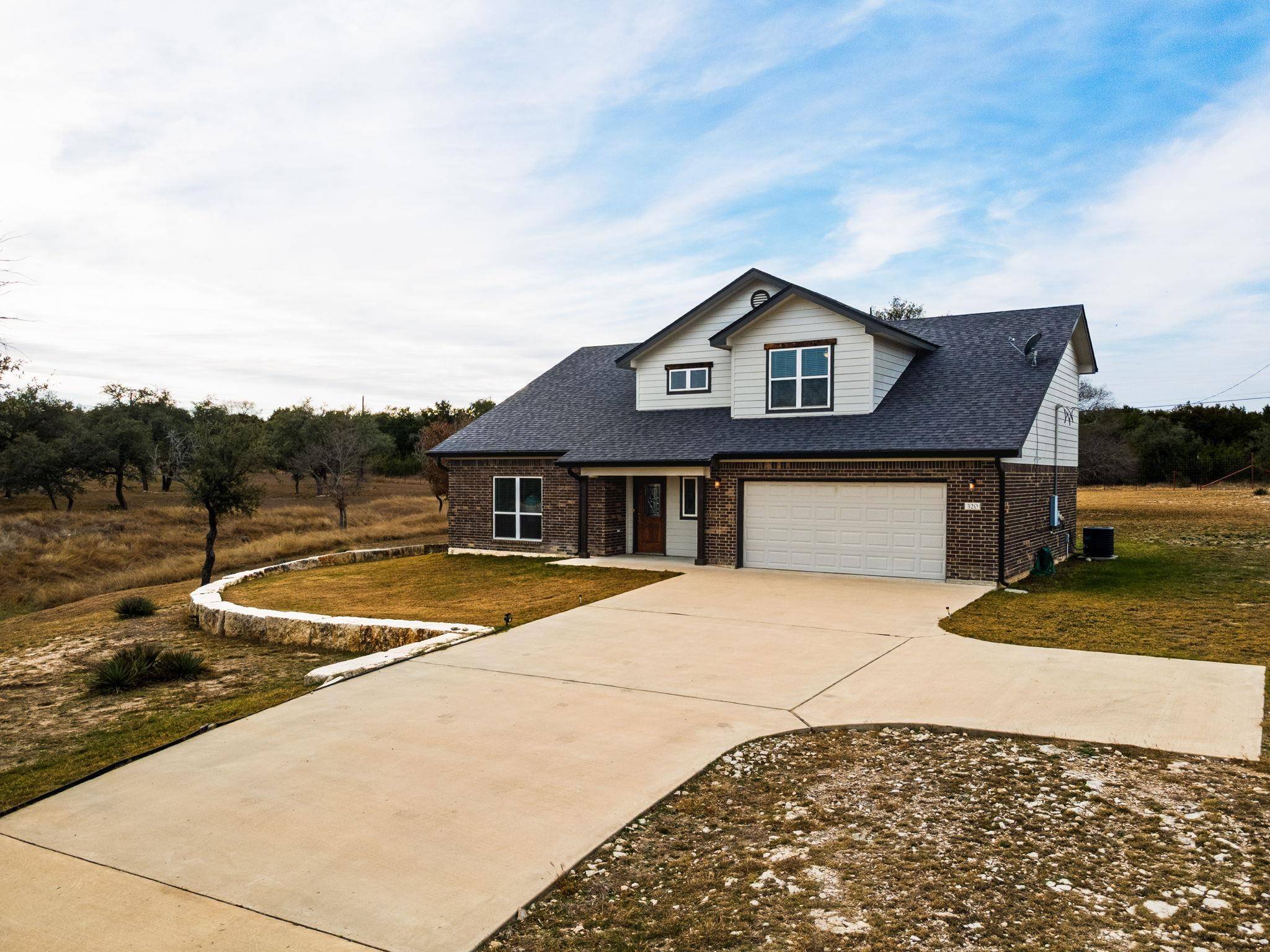 320 Sunrise Hills, Lampasas, TX 76550