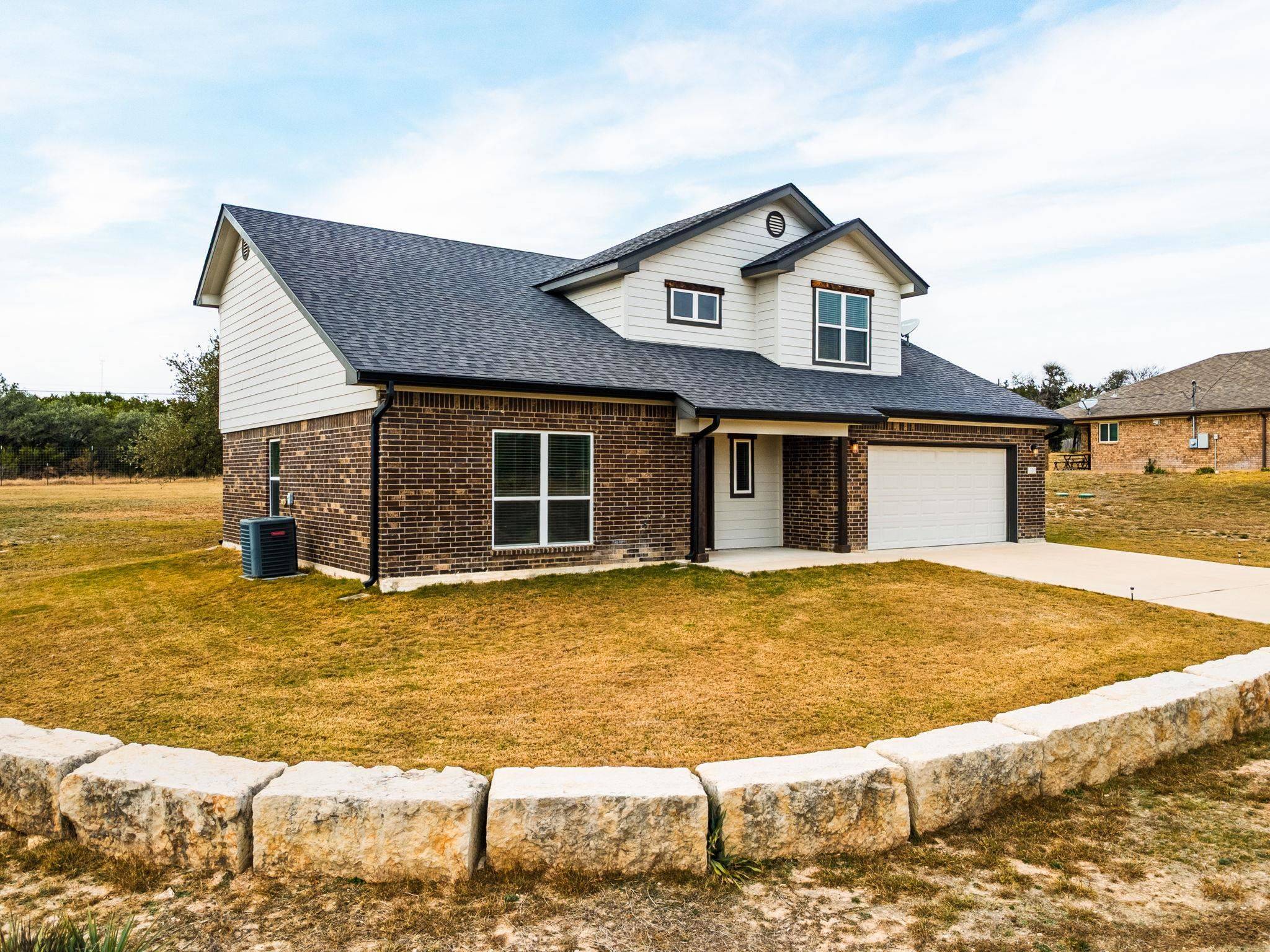 320 Sunrise Hills, Lampasas, TX 76550