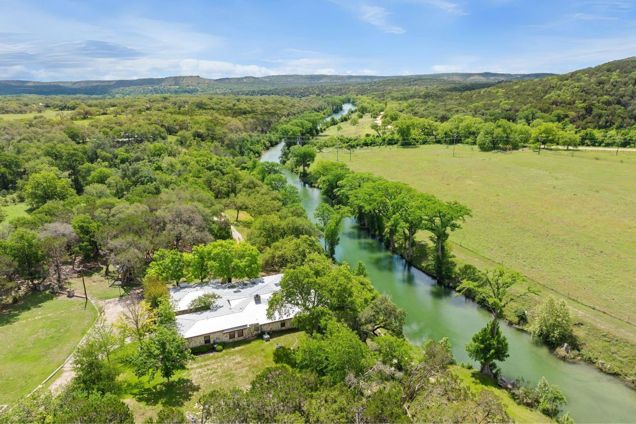 4711 Wayside DR, Wimberley, TX 78676