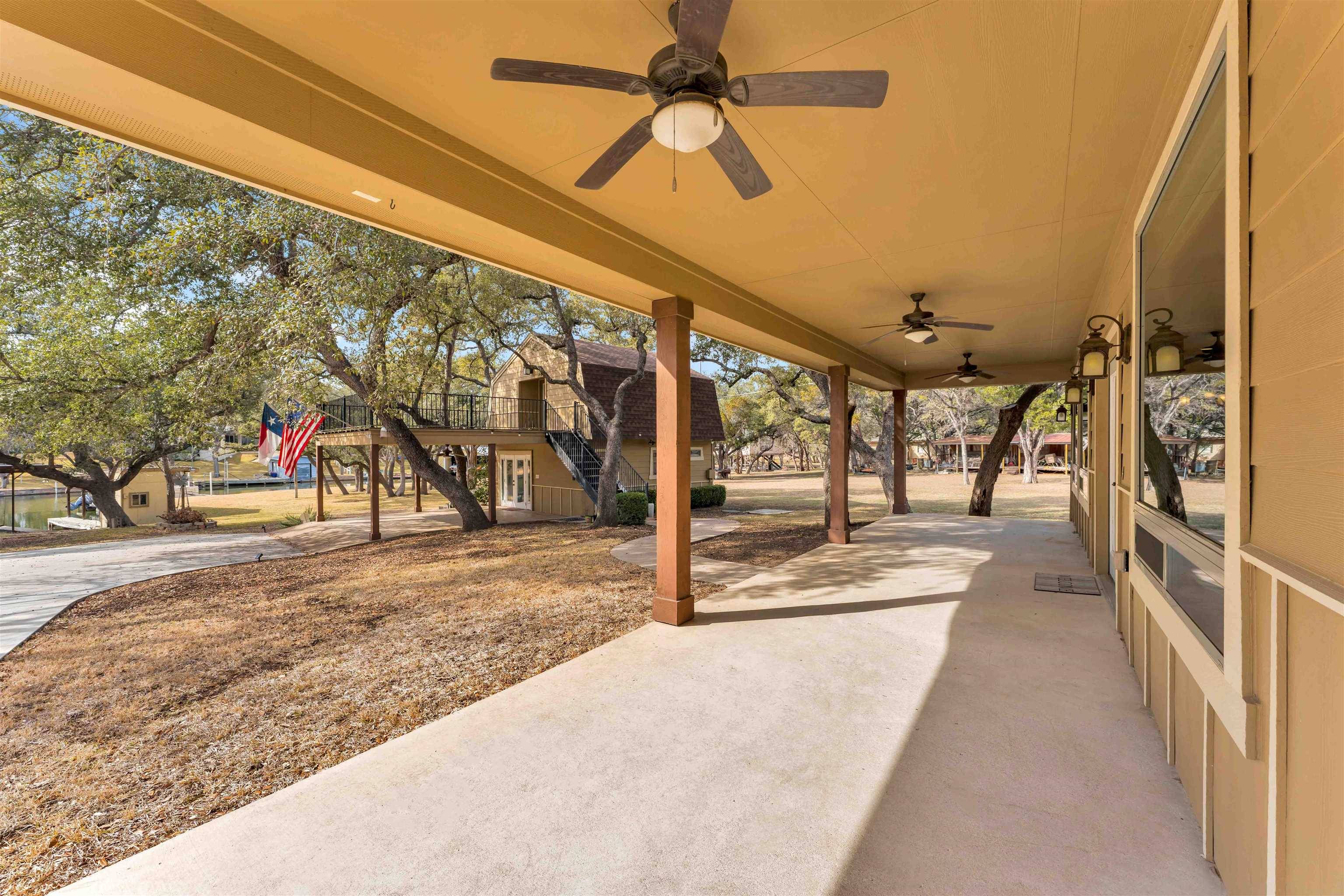 227 Watkins Point, Kingsland, TX 78639