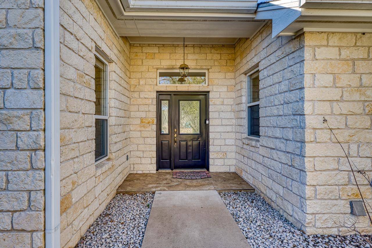 2804 Oak Ridge DR, Horseshoe Bay, TX 78657