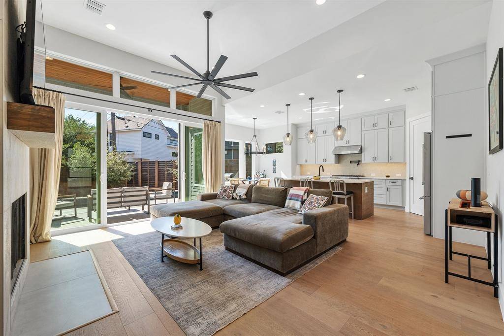1505 Sylvan Glade, Austin, TX 78745