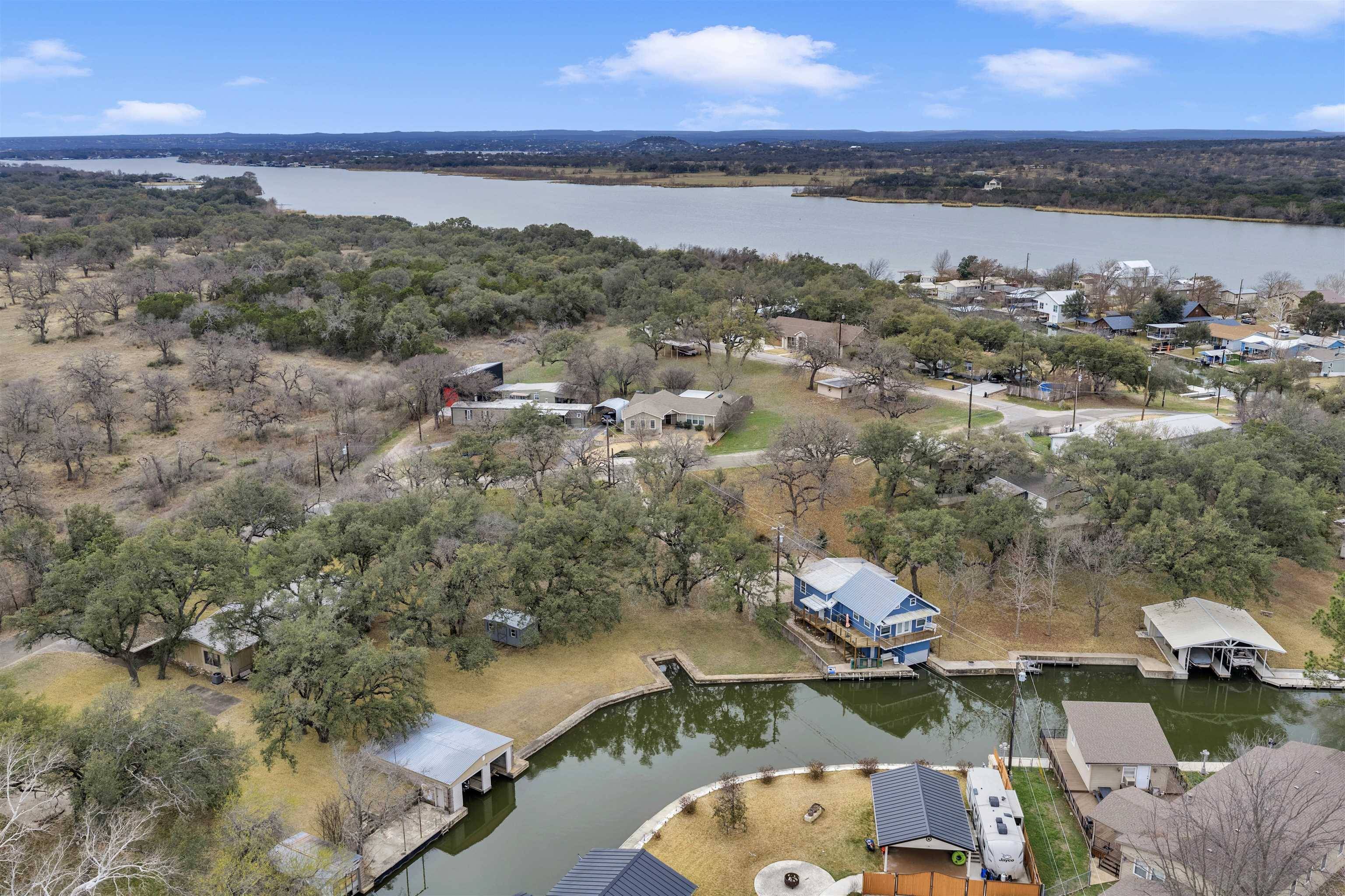 509 CR 136B ST, Kingsland, TX 78639