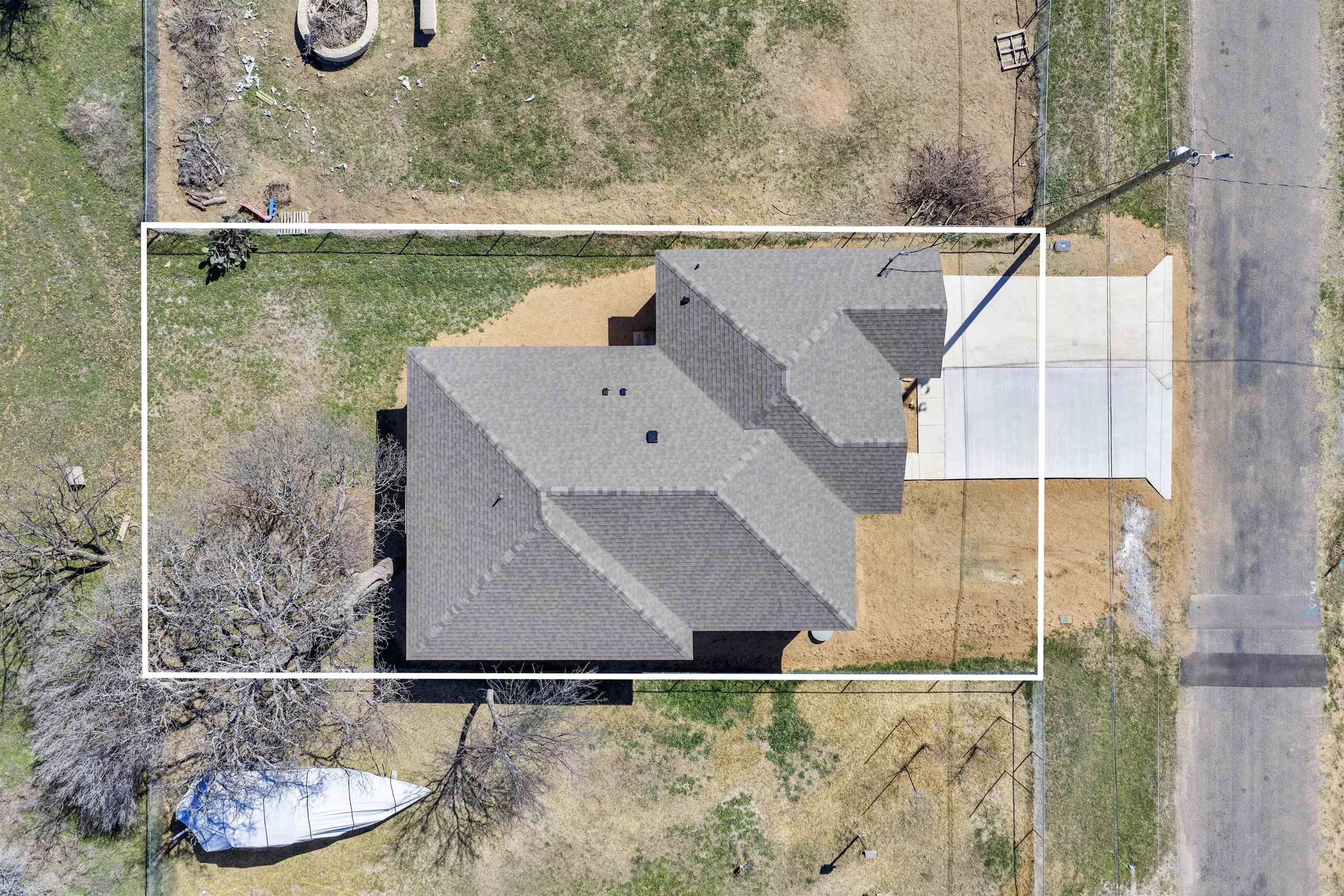1858 Mosswood, Kingsland, TX 78639