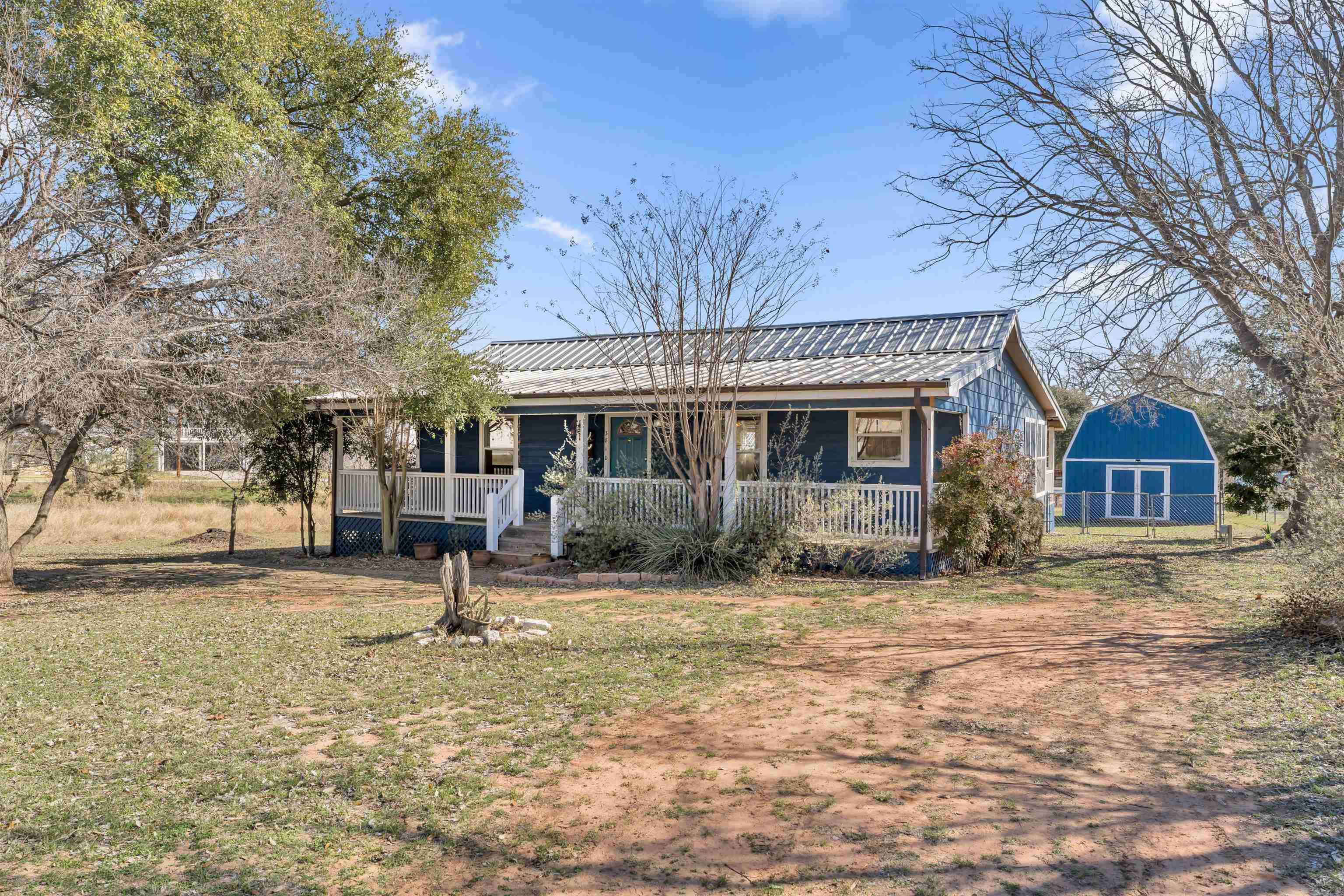 3810 Coyote TRL, Kingsland, TX 78639