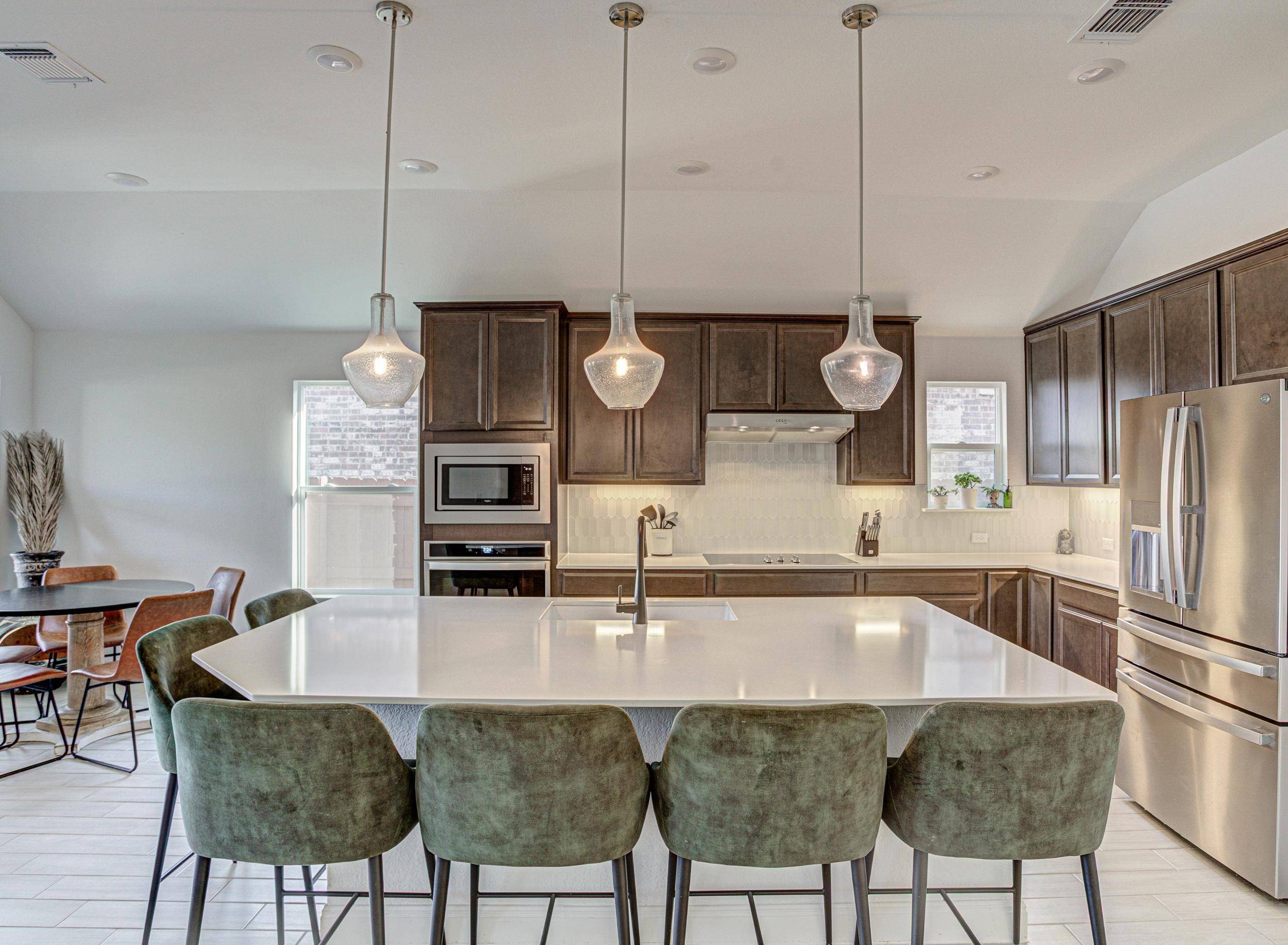 149 Slenderleaf DR, Marble Falls, TX 78654