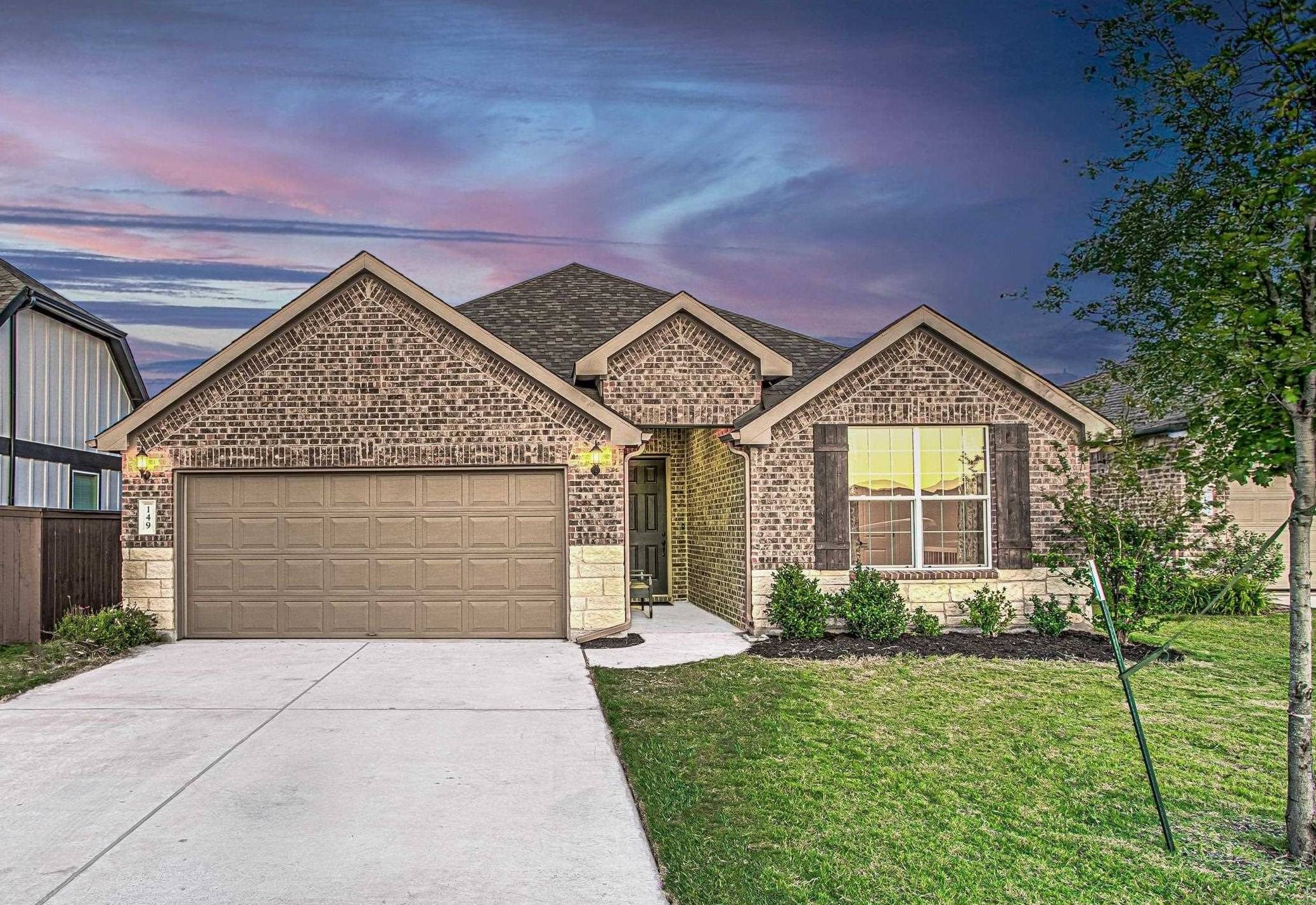149 Slenderleaf DR, Marble Falls, TX 78654