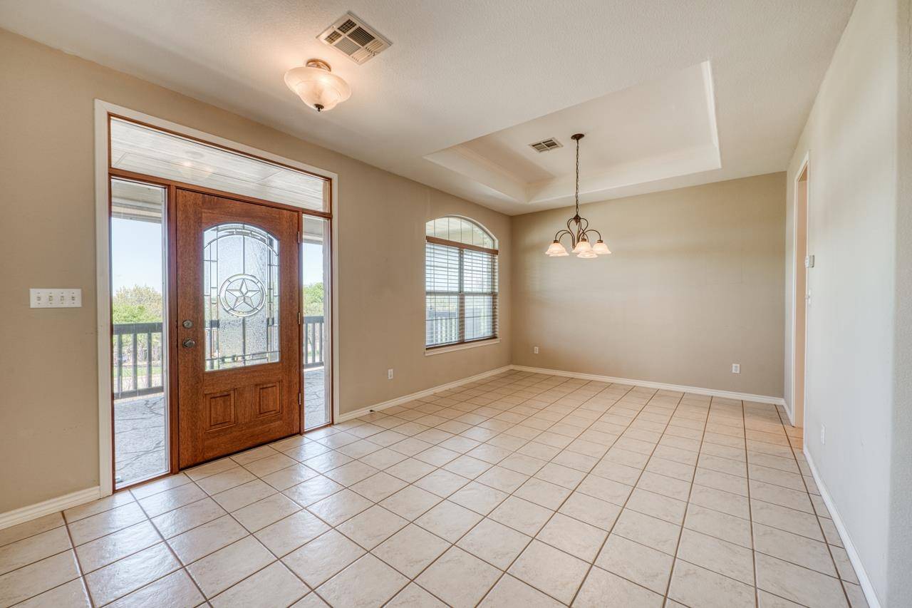 211 Gateway Pkwy, Marble Falls, TX 78654