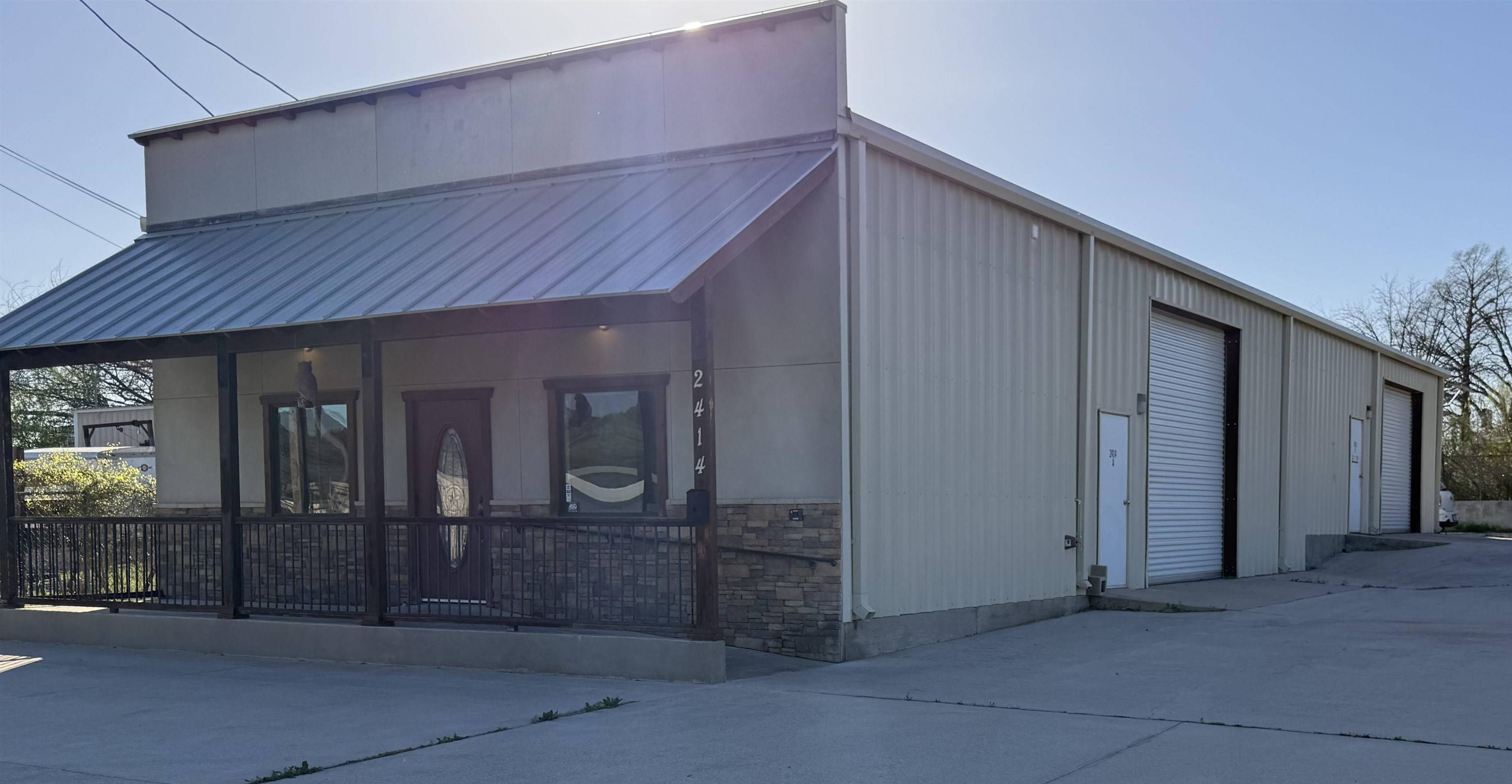 2414 Commerce ST, Marble Falls, TX 78654