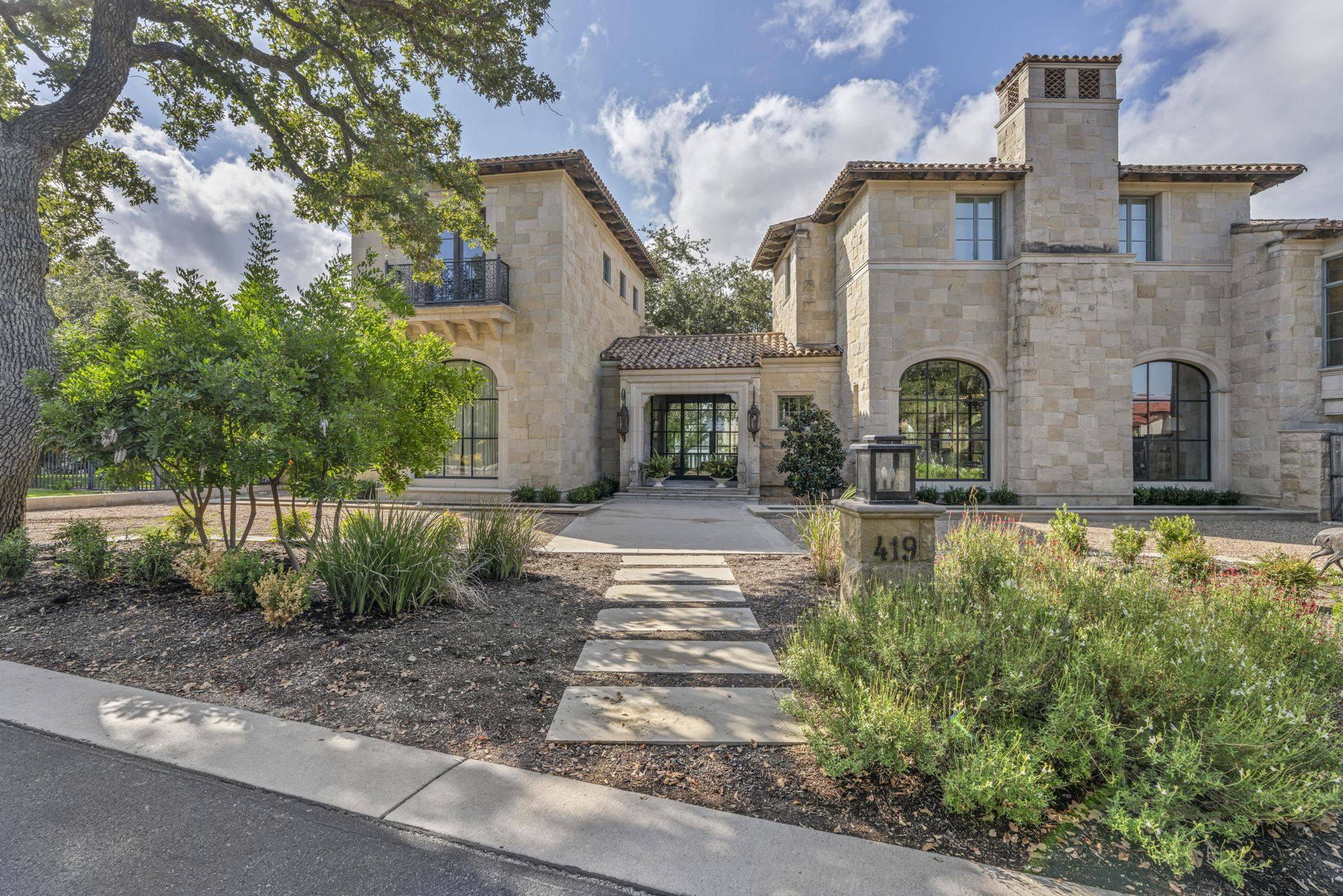 419 Lighthouse, Horseshoe Bay, TX 78657