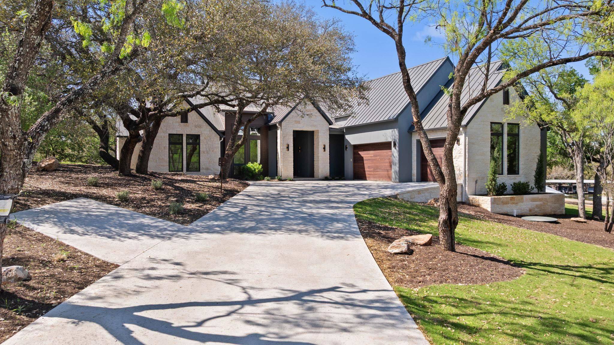 705 Trails Pkwy, Horseshoe Bay, TX 78657