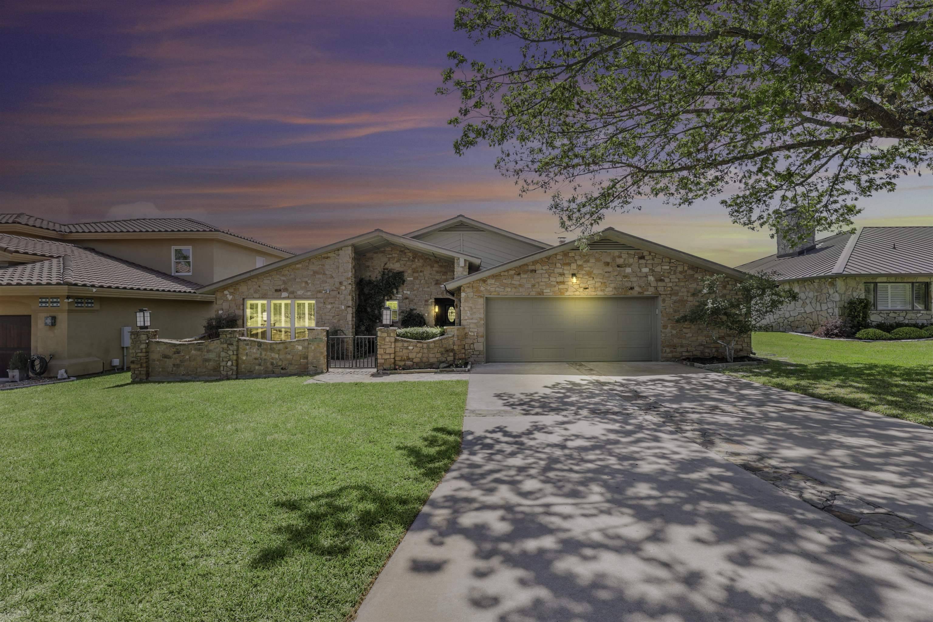 203 Longhorn, Horseshoe Bay, TX 78657