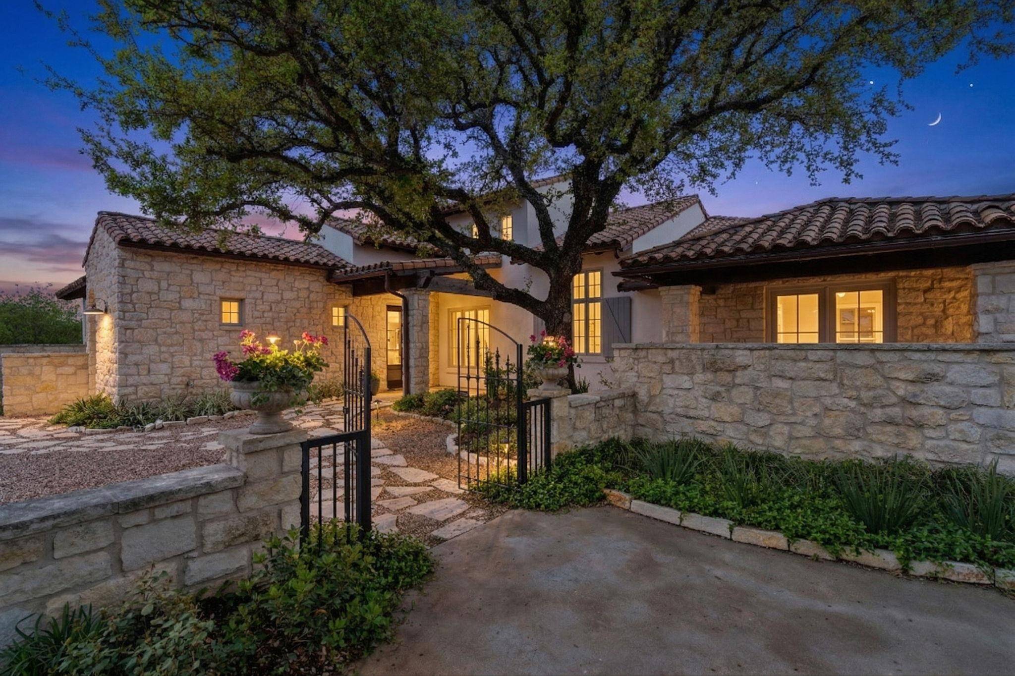 151 La Serena Loop, Horseshoe Bay, TX 78657