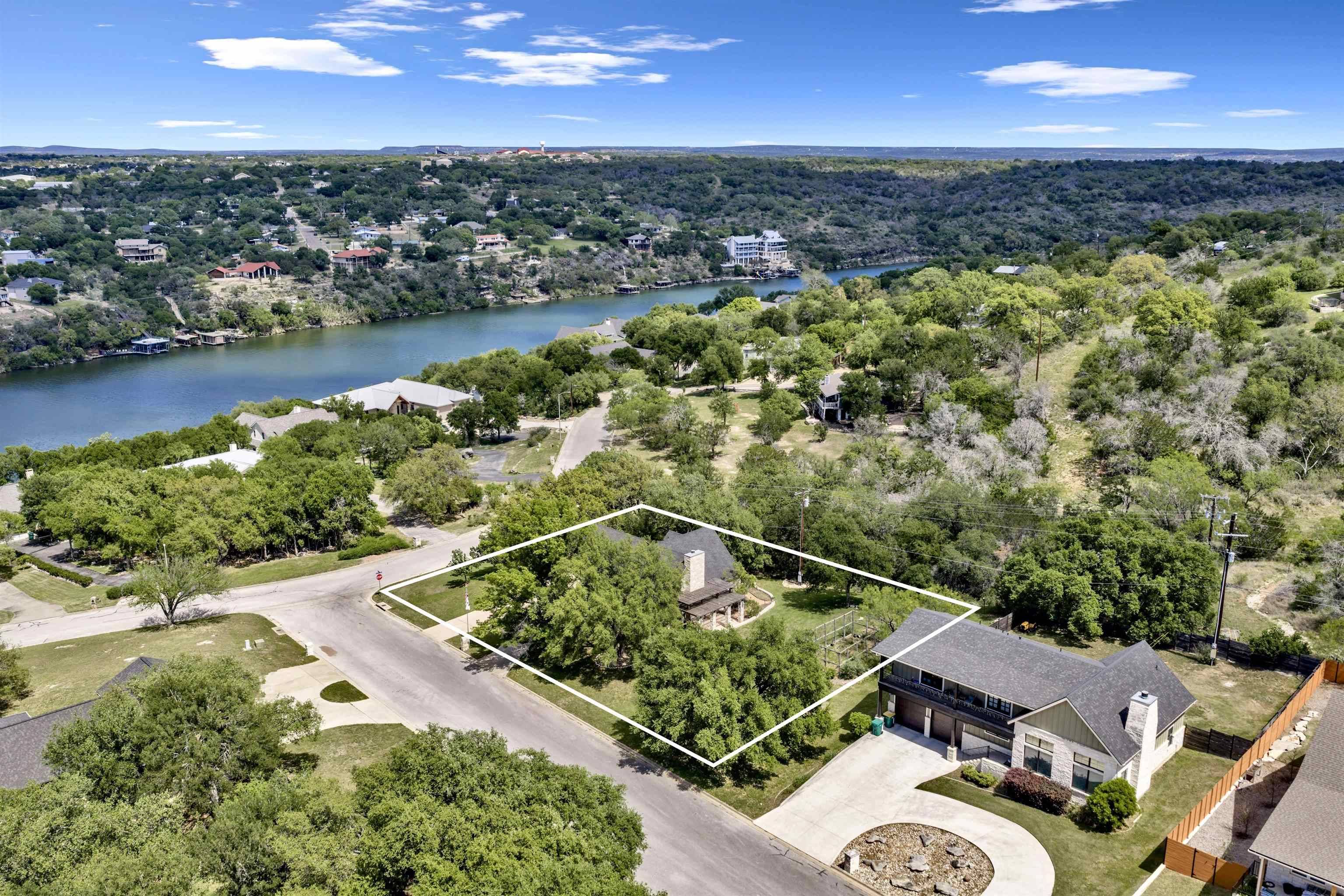 99 Gateway Pkwy, Marble Falls, TX 78654