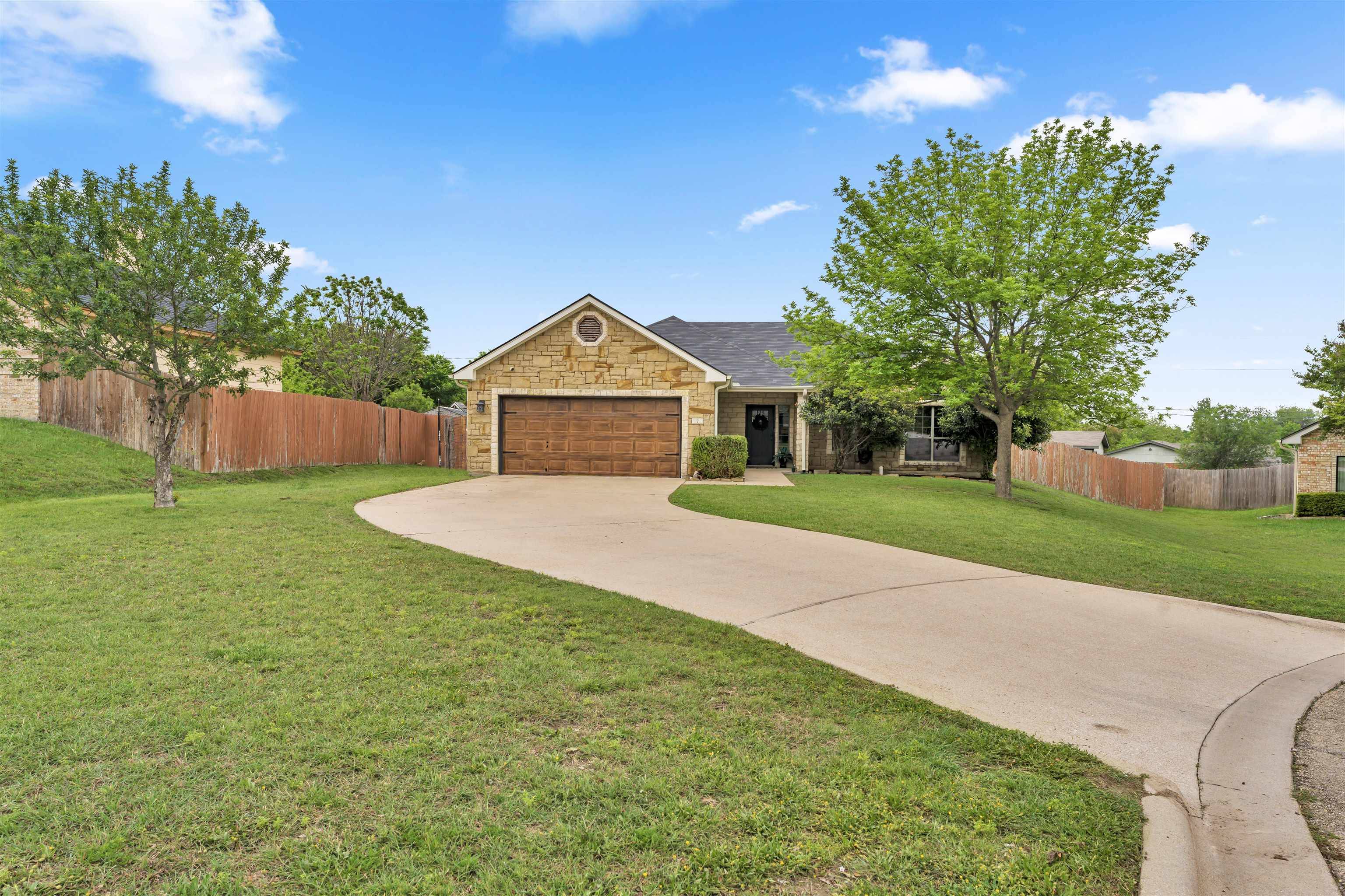 7 Westridge PL, Lampasas, TX 76550