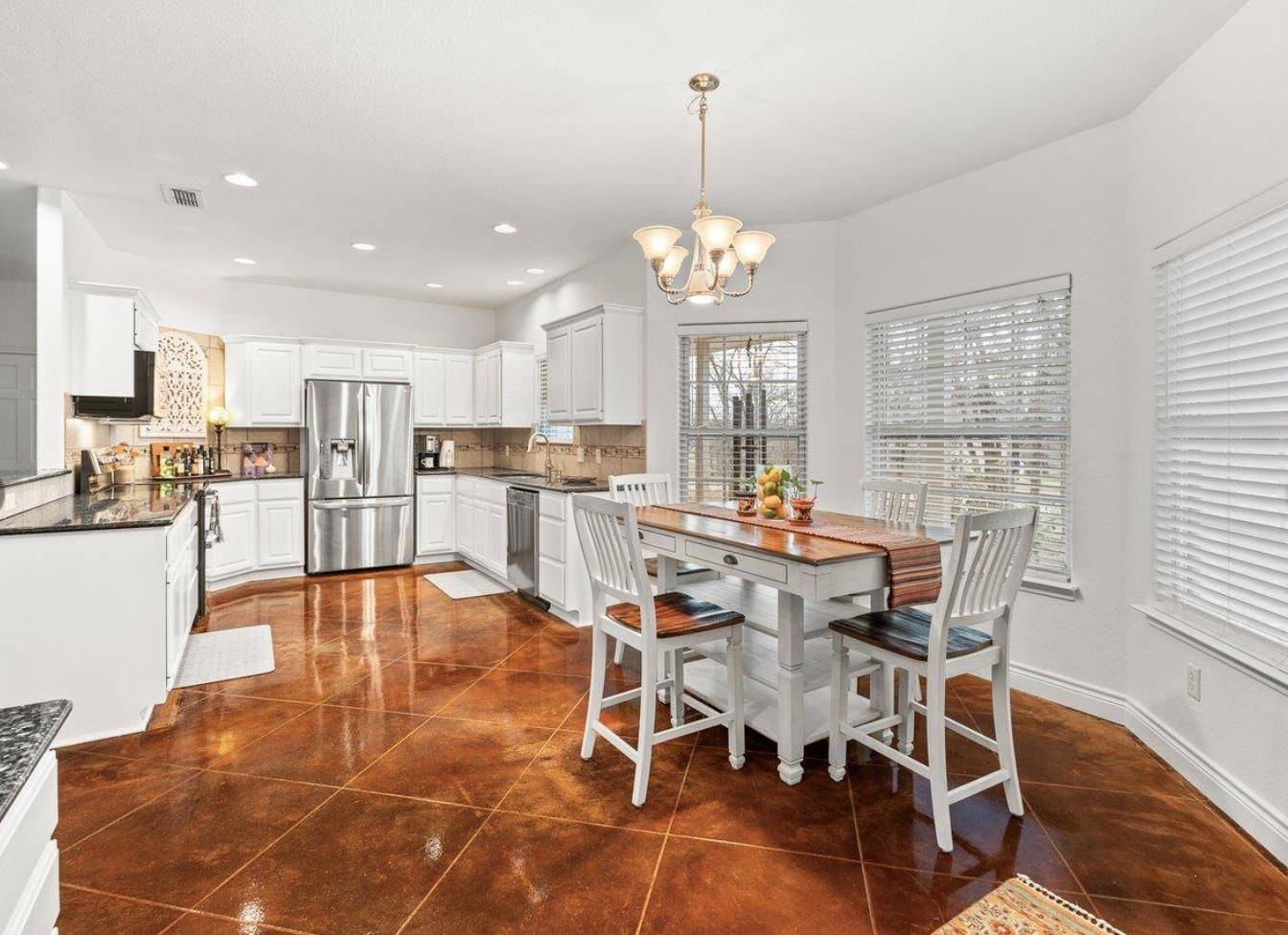 141 Chaumont ST, Kingsland, TX 78639