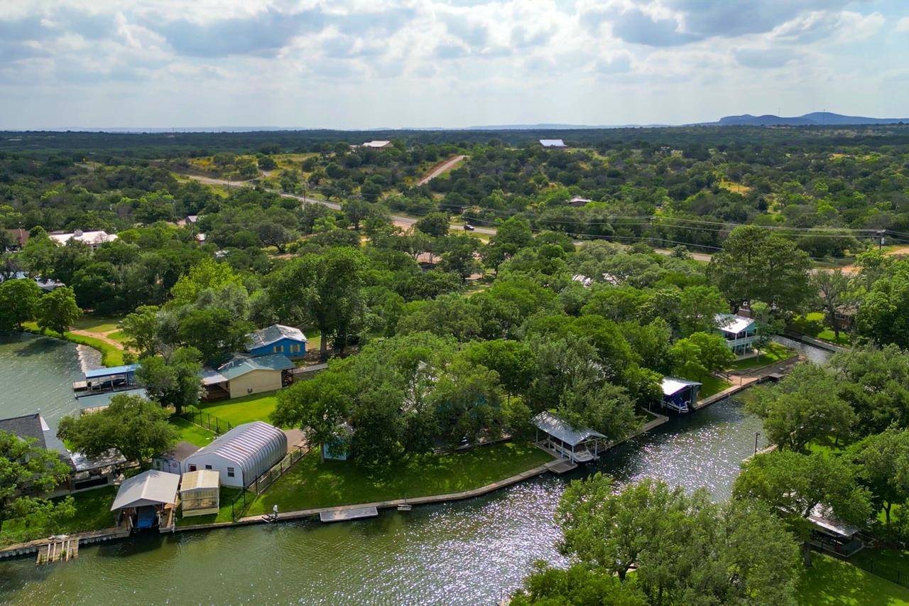 115 Shady Circle DR, Sunrise Beach, TX 78643