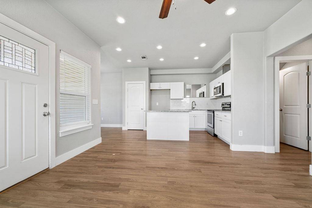 3510 Cactus Trl, Kingsland, TX 78639
