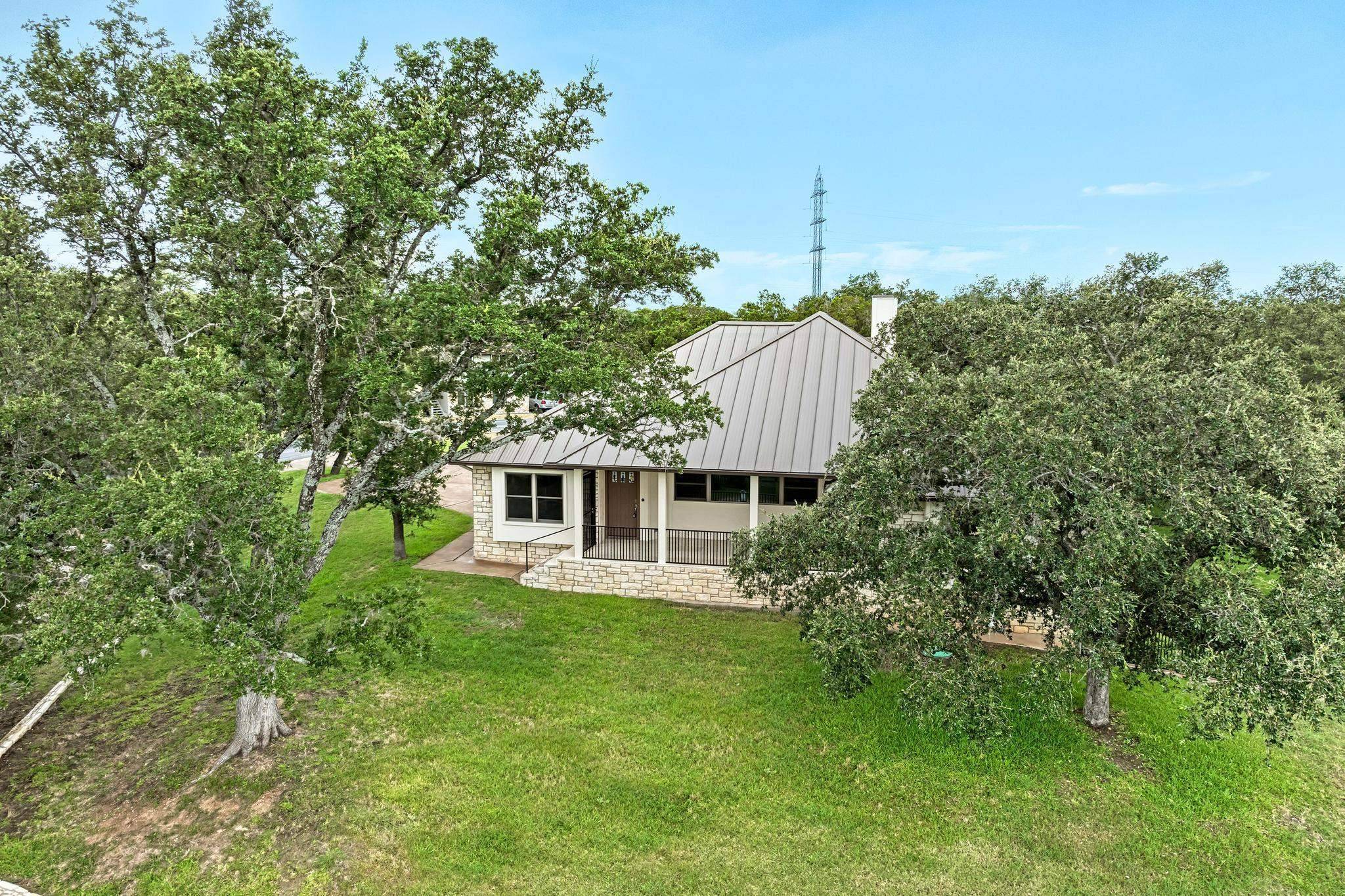 100 Cross Bow, Horseshoe Bay, TX 78657