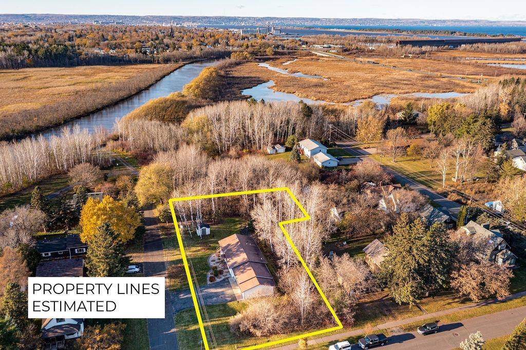 3625 E 6th St, Superior, WI 54880