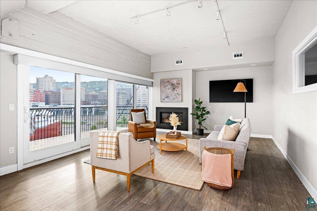 325 Lake Ave S #611, Duluth, MN 55802