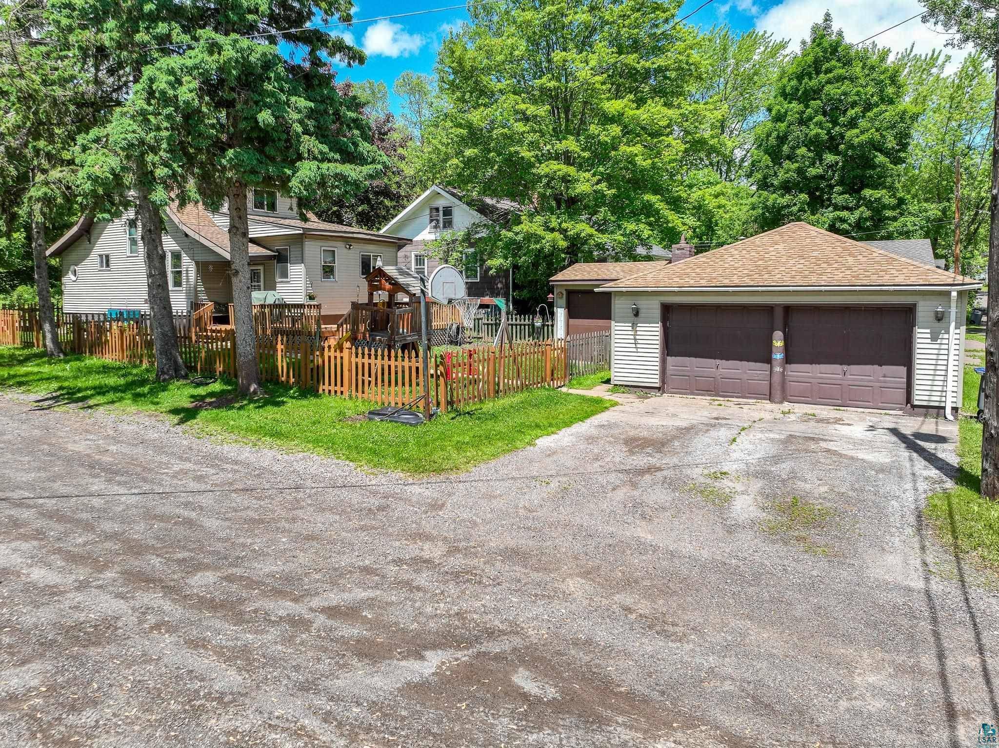 422 S 93rd Ave W, Duluth, MN 55808