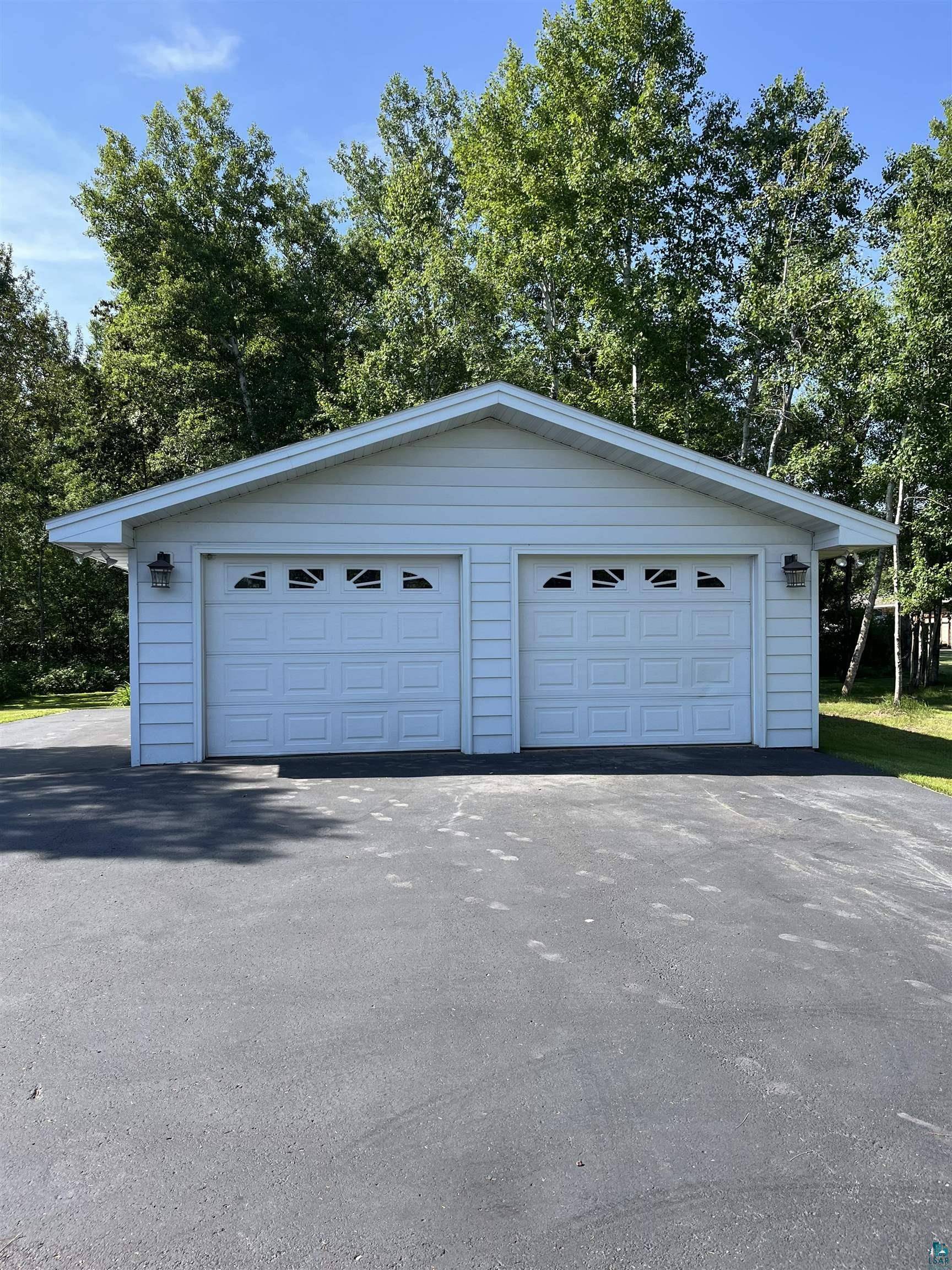 7911 Congdon Blvd, Duluth, MN 55804