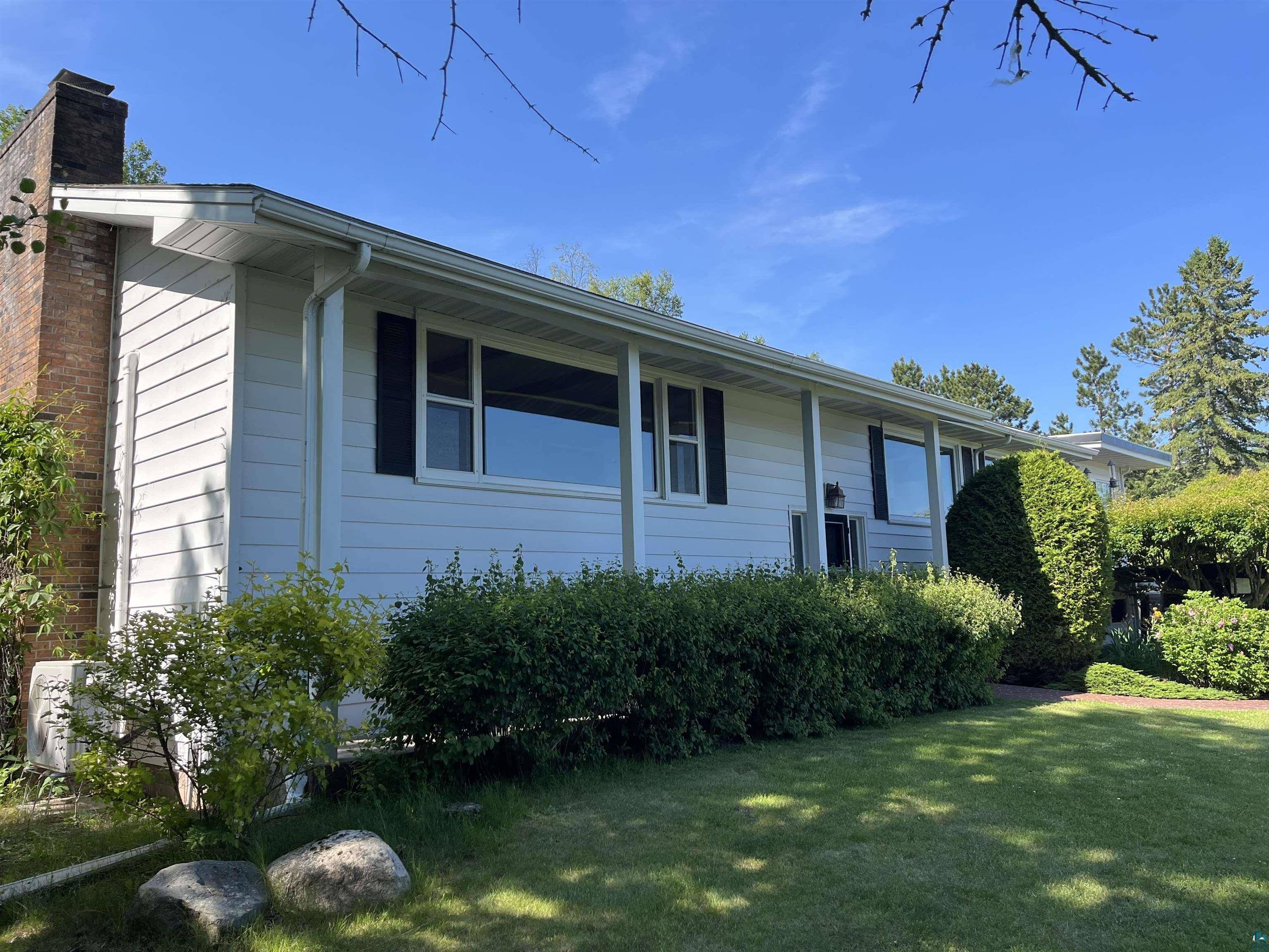 7911 Congdon Blvd, Duluth, MN 55804