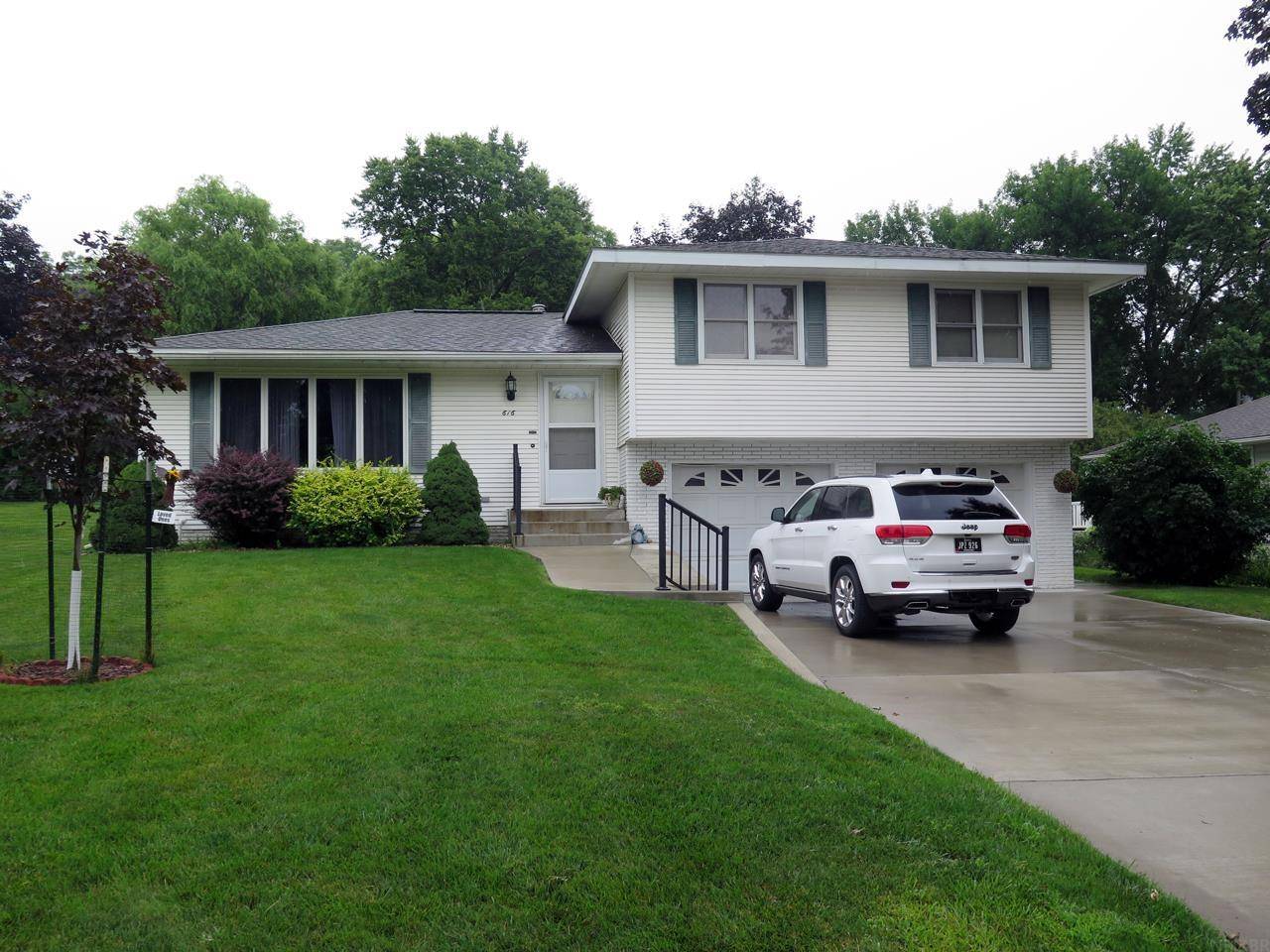 616 Crescent AVE, Decorah, IA 52101