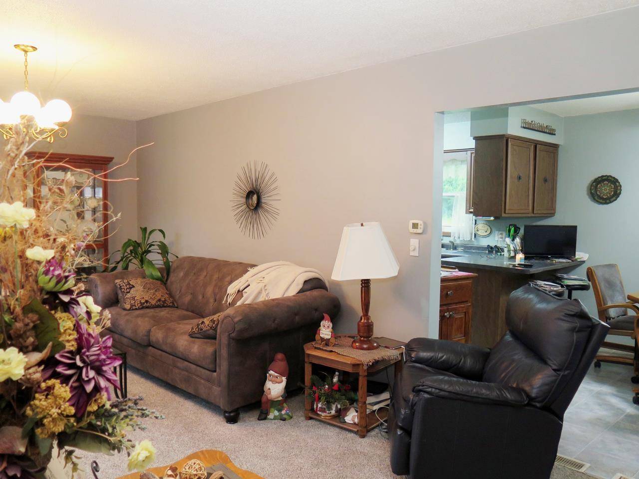 616 Crescent AVE, Decorah, IA 52101