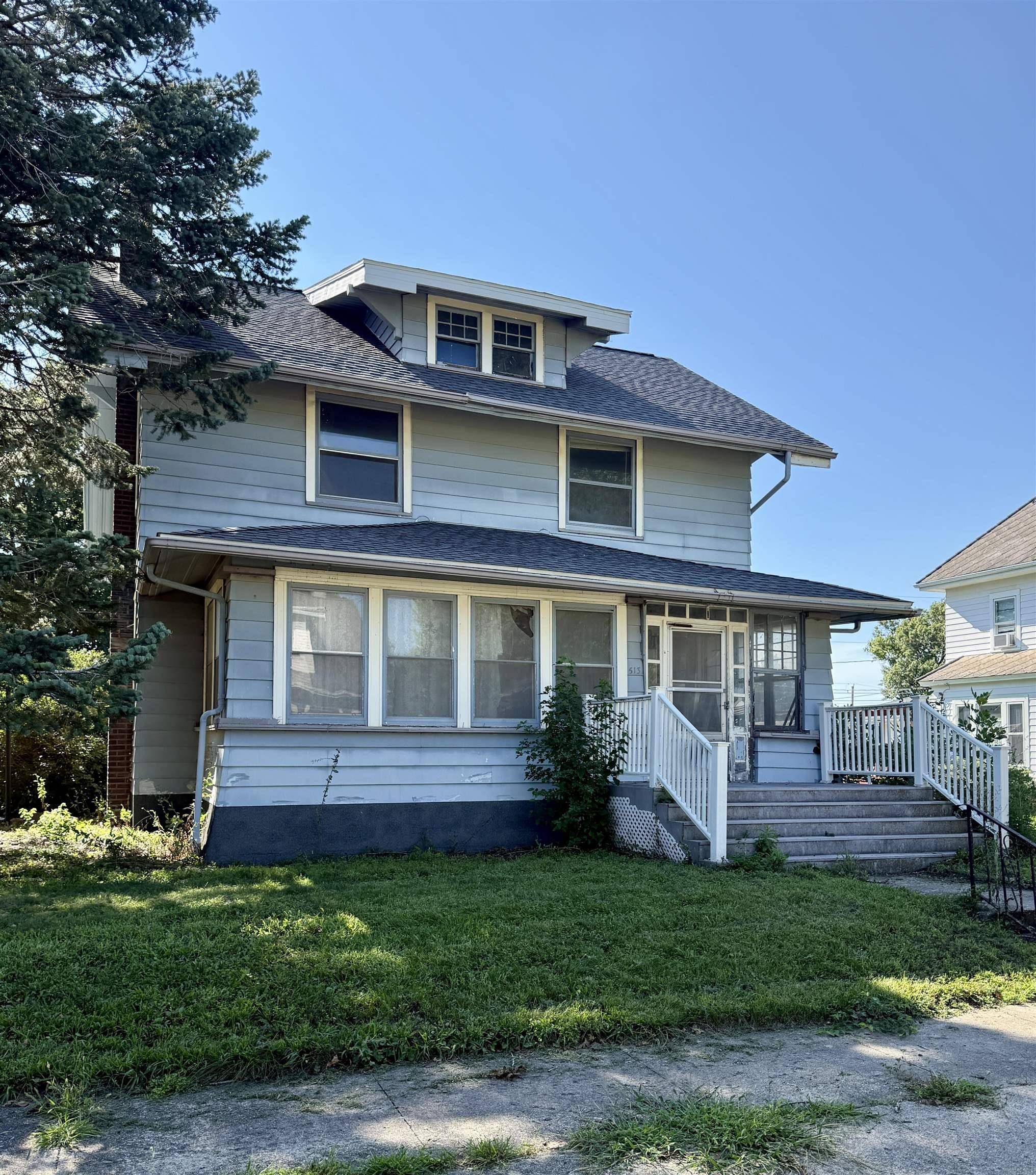 513 West ST, Reinbeck, IA 50669