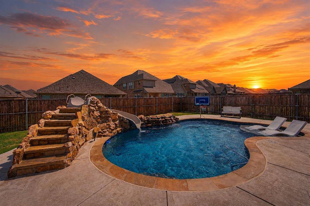11713 Buckthorn Drive, Fort Worth, TX 76108